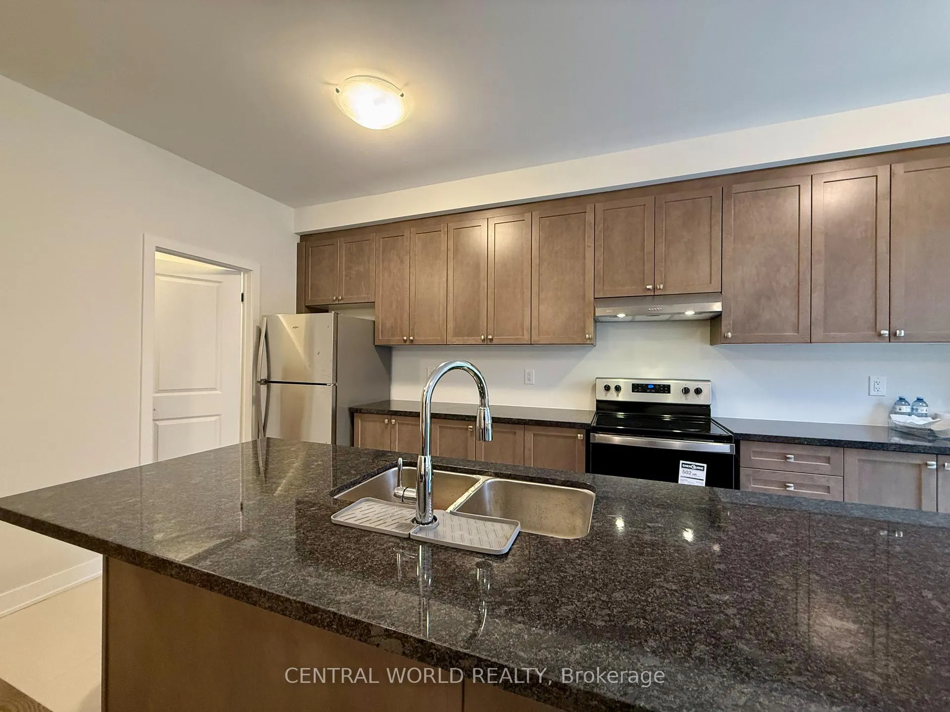 Photo 3 of 152 Anna Russell Way, Markham, Unionville — HOMEH