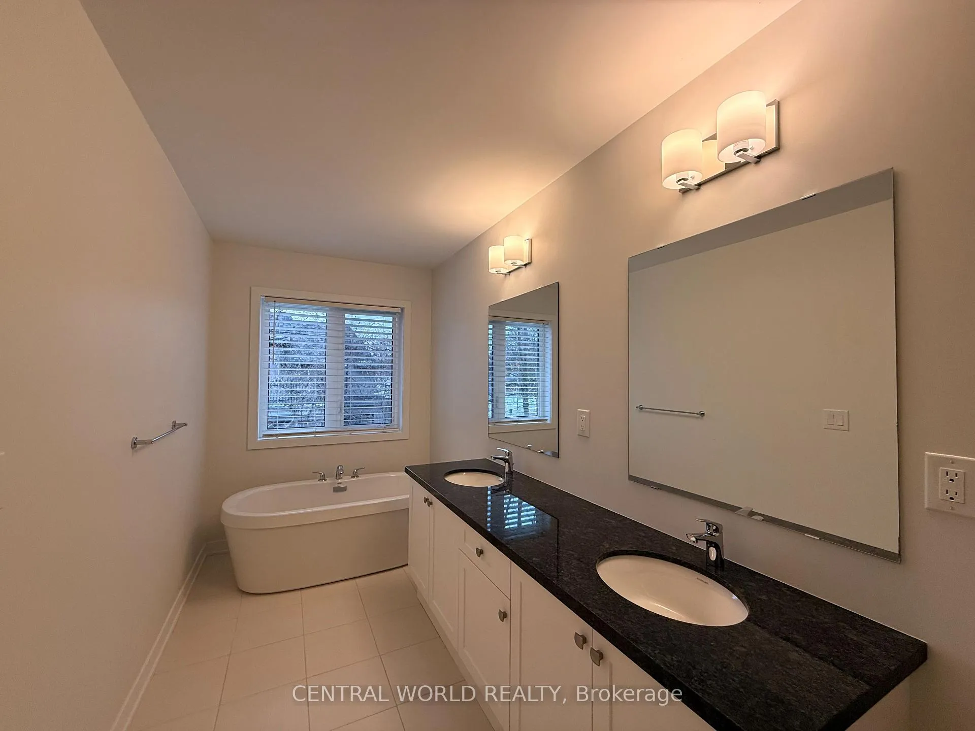Photo 17 of 152 Anna Russell Way, Markham, Unionville — HOMEH