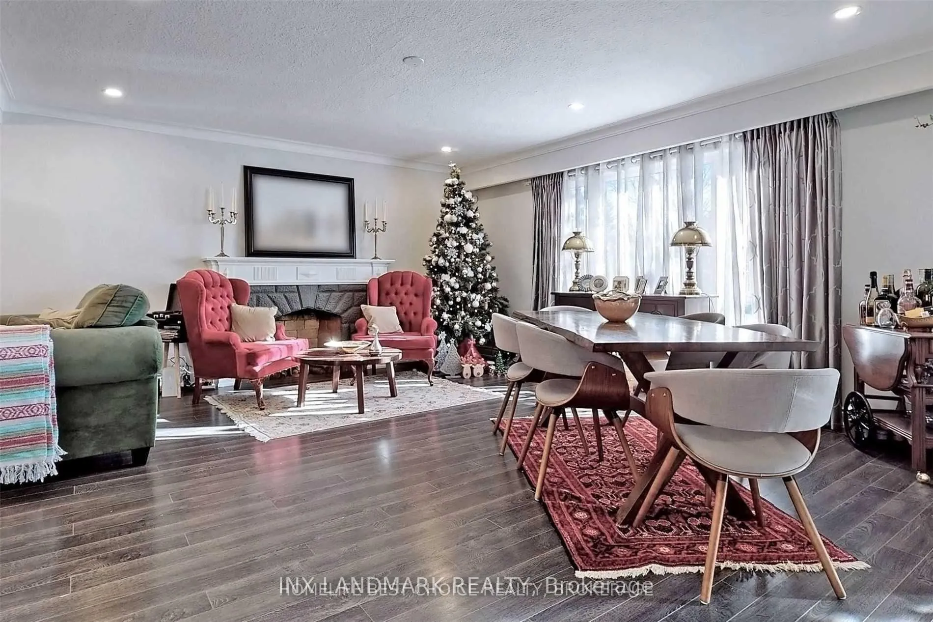 Photo 4 of Unit Main, 32 Kirk Drive, Markham, Royal Orchard — HOMEH