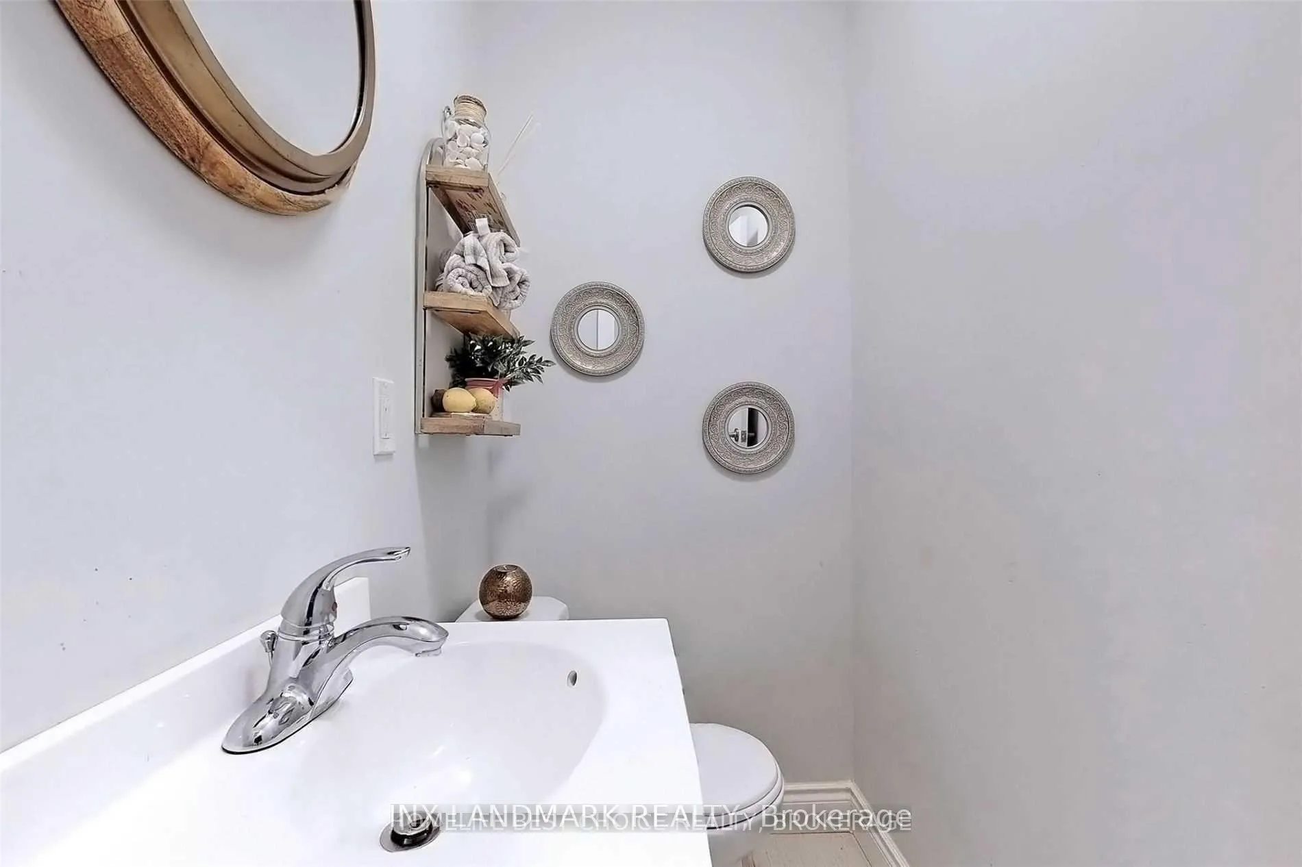 Photo 16 of Unit Main, 32 Kirk Drive, Markham, Royal Orchard — HOMEH