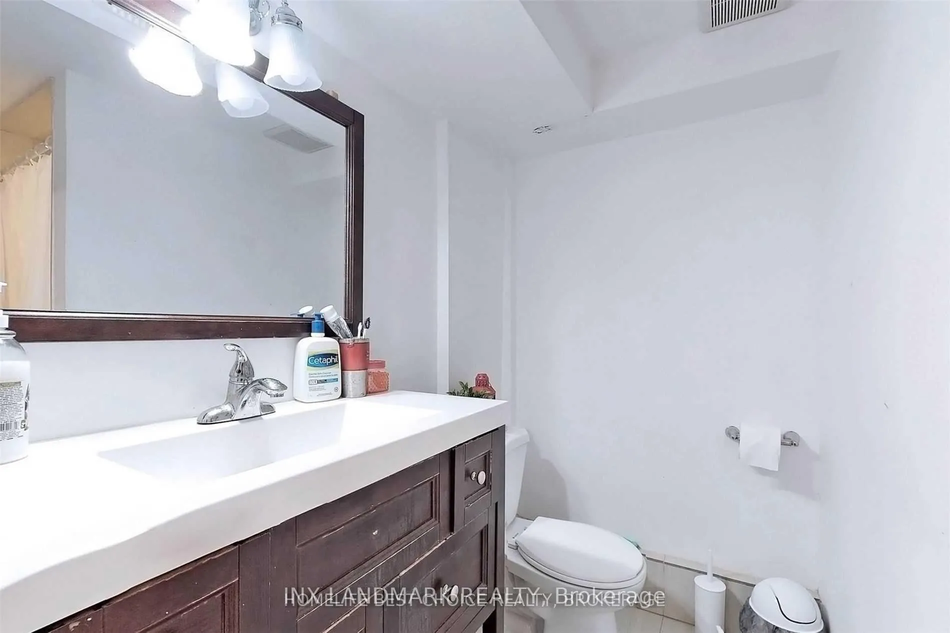 Photo 22 of Unit Main, 32 Kirk Drive, Markham, Royal Orchard — HOMEH