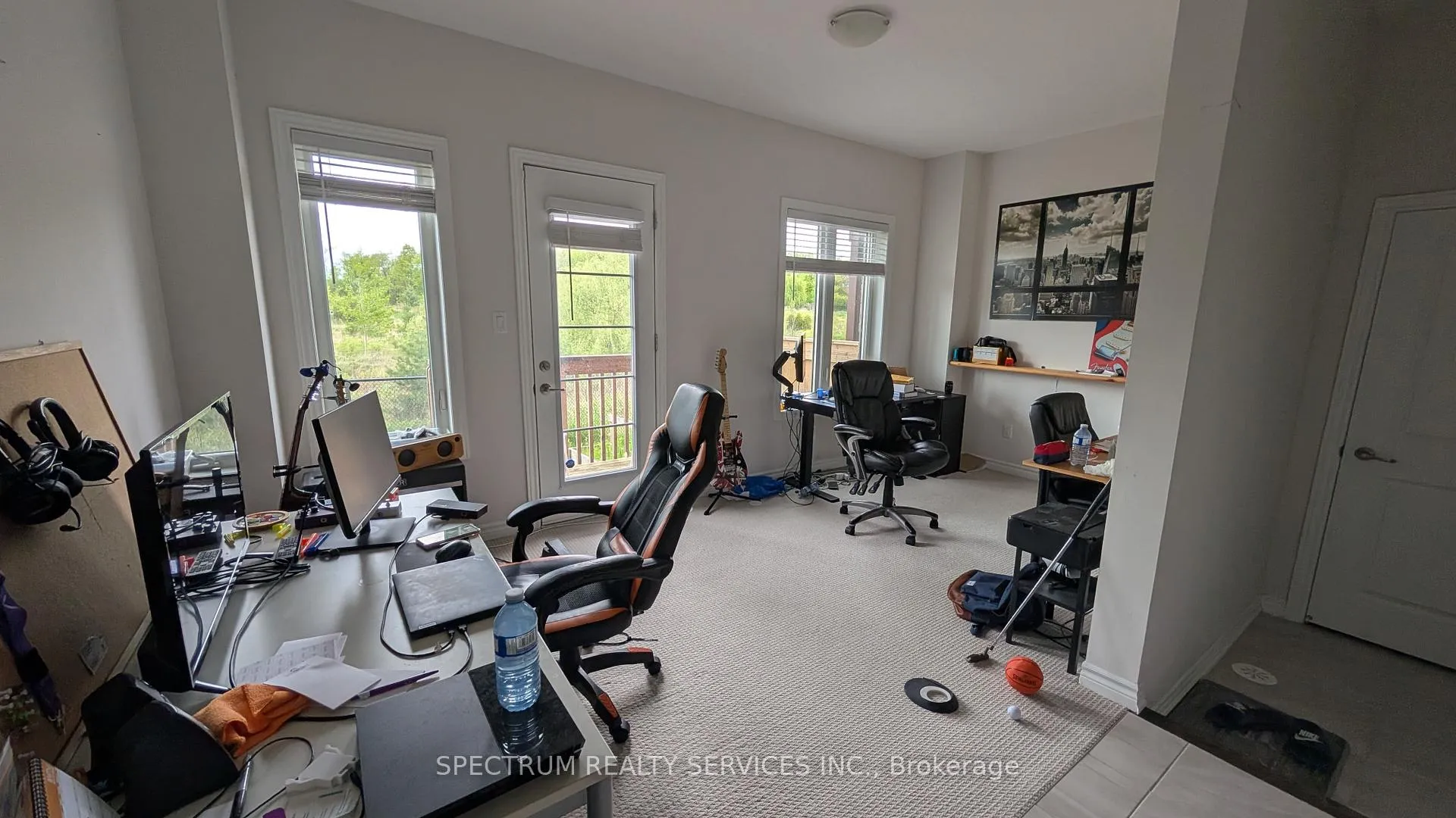 Photo 9 of 68 Borers Creek Circle, Hamilton, Waterdown — HOMEH