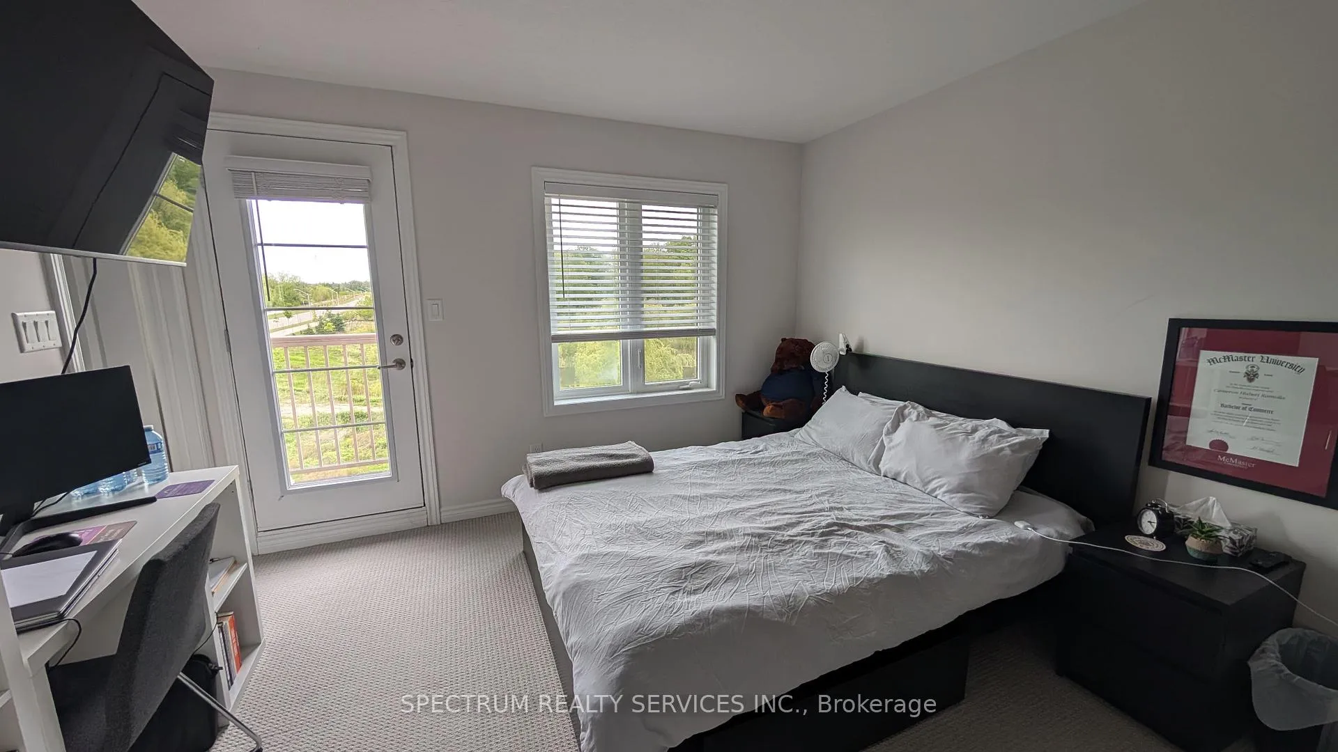 Photo 13 of 68 Borers Creek Circle, Hamilton, Waterdown — HOMEH