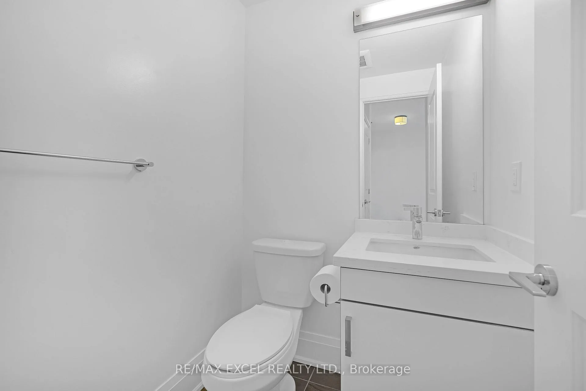 Photo 23 of 19 Sir Frederick Banting Way, Markham, Unionville — HOMEH