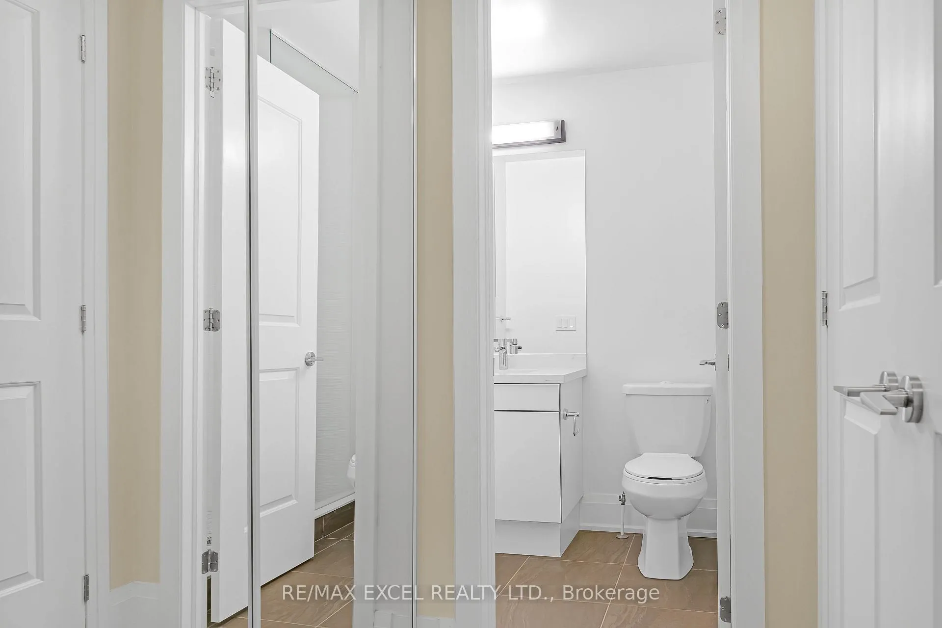 Photo 35 of 19 Sir Frederick Banting Way, Markham, Unionville — HOMEH