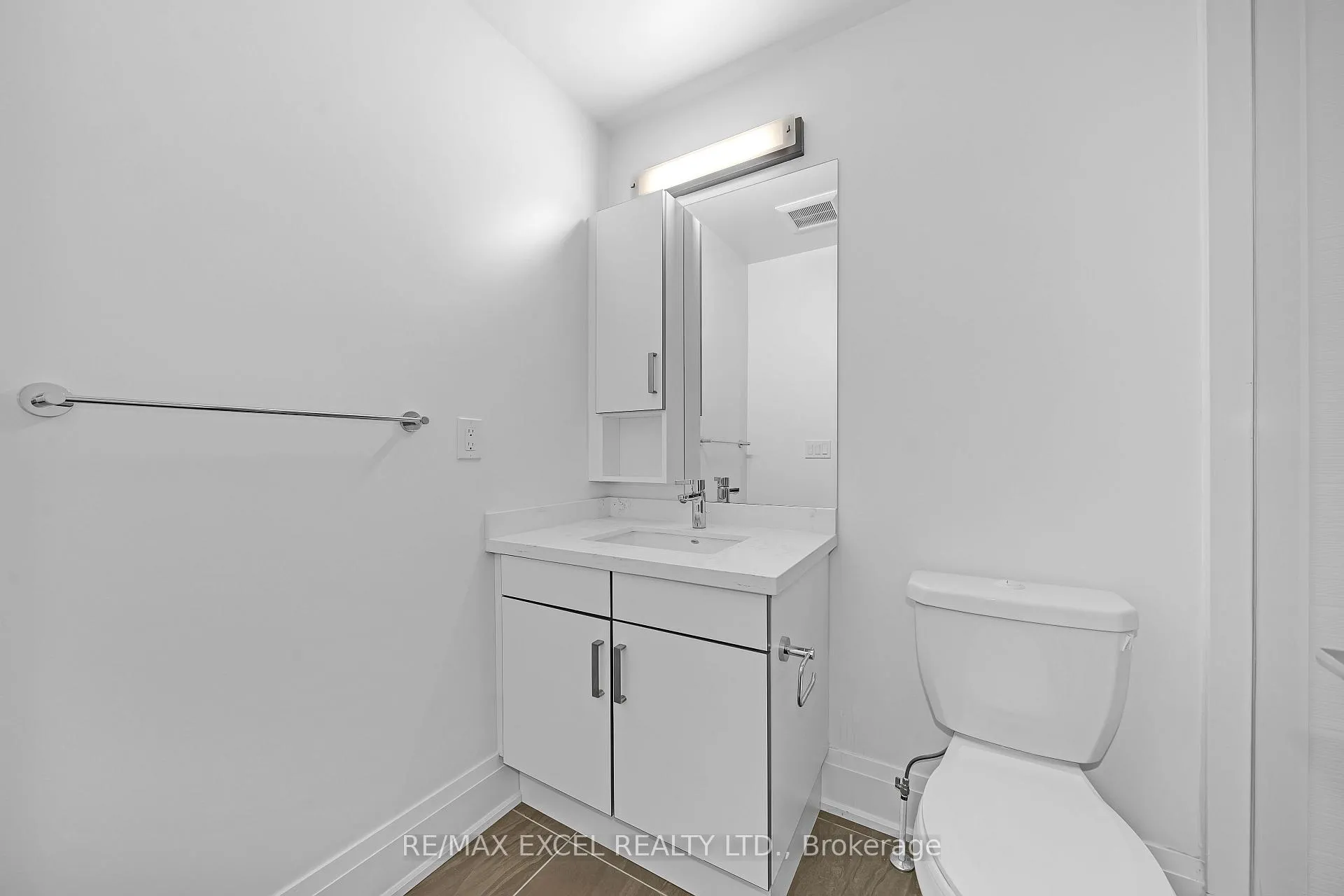 Photo 36 of 19 Sir Frederick Banting Way, Markham, Unionville — HOMEH