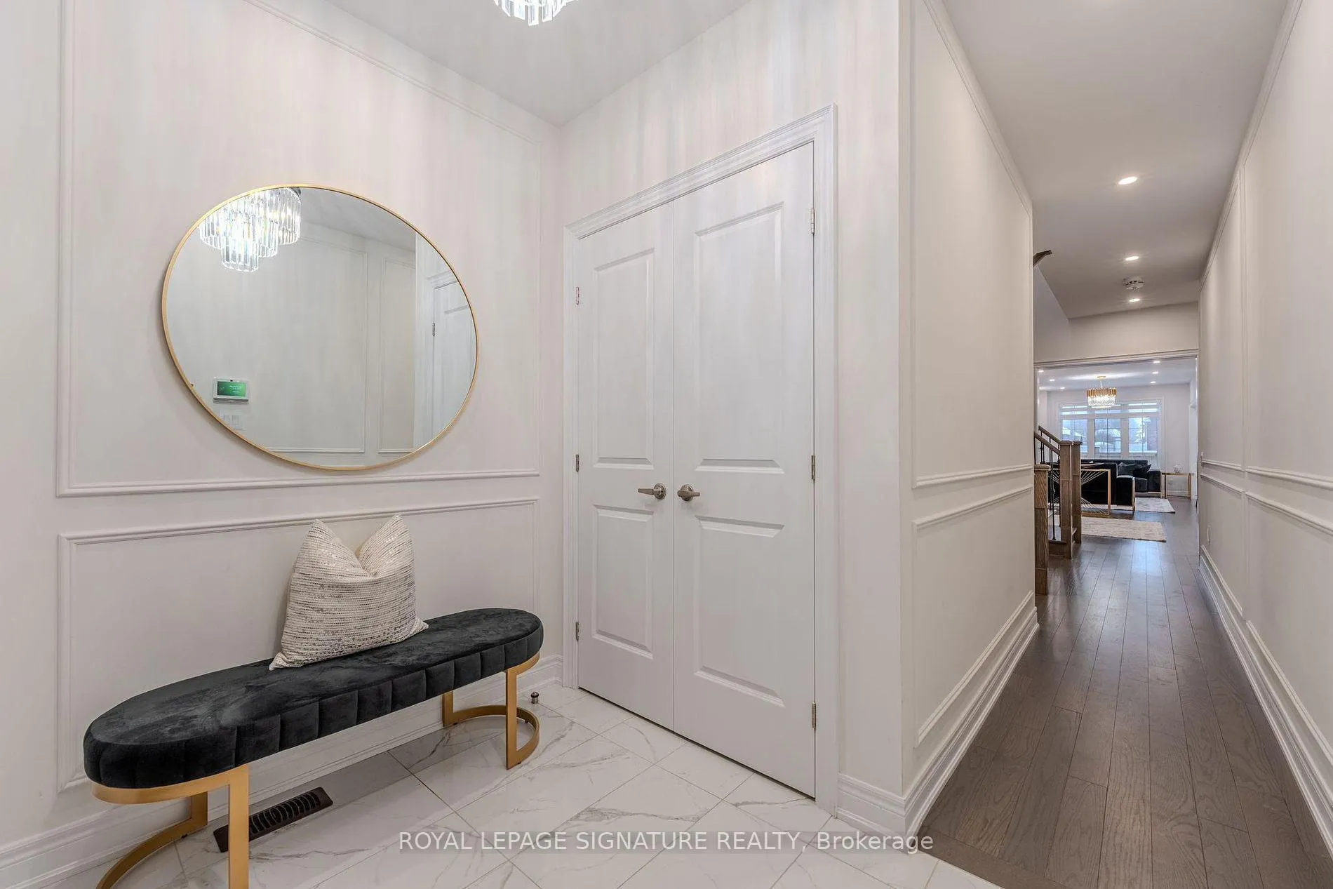 Photo 4 of 5 Drizzel Crescent, Richmond Hill, Oak Ridges — HOMEH