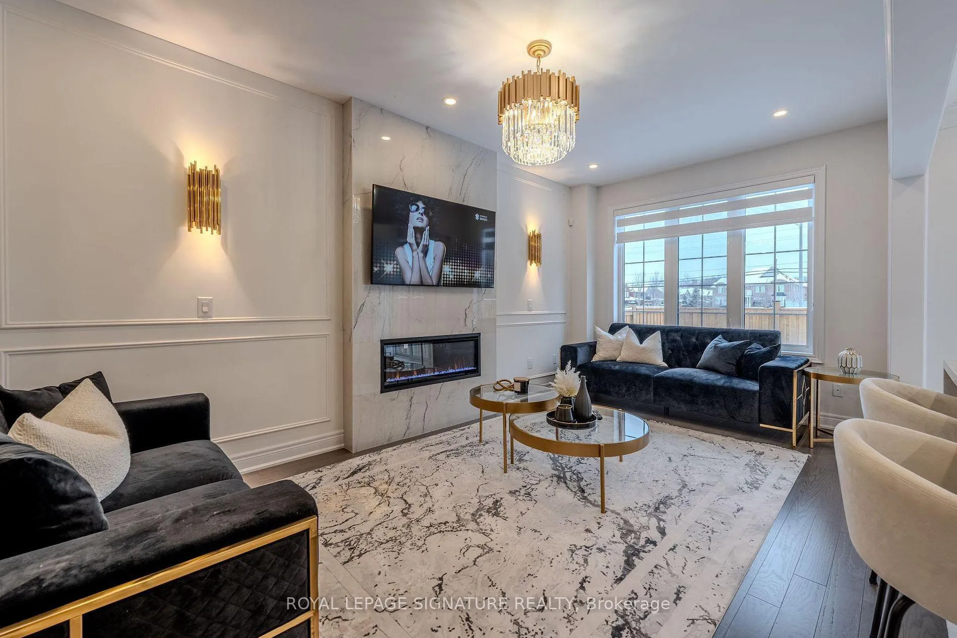 Photo 8 of 5 Drizzel Crescent, Richmond Hill, Oak Ridges — HOMEH