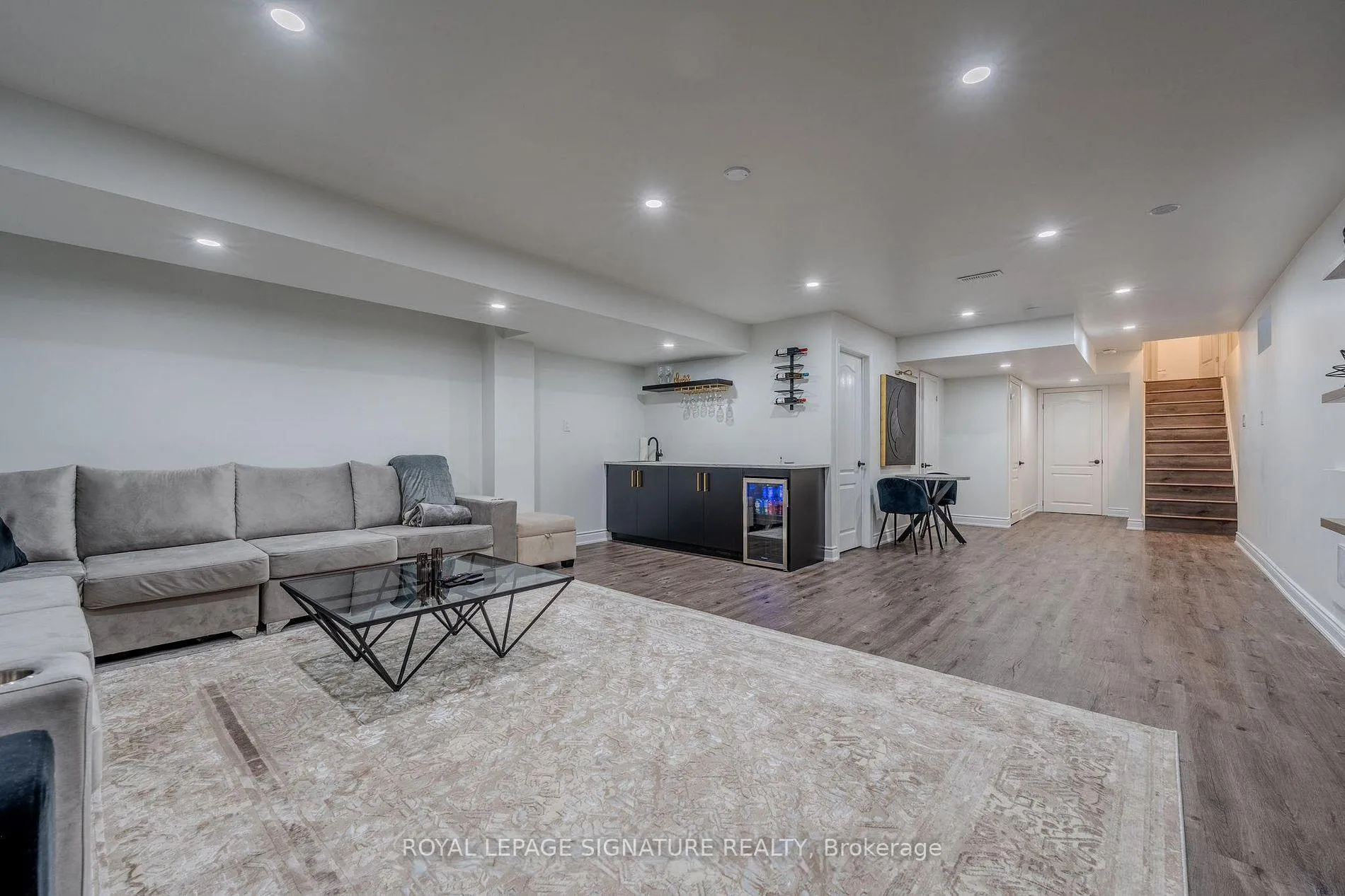Photo 17 of 5 Drizzel Crescent, Richmond Hill, Oak Ridges — HOMEH