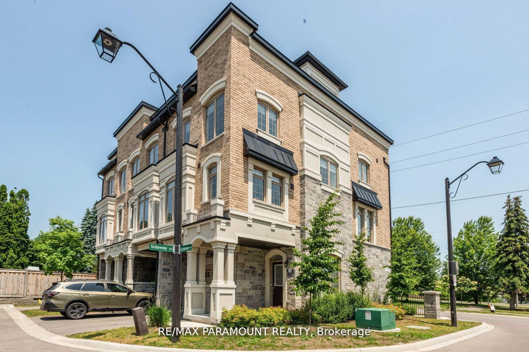Front of 102 Old Harwood Avenue