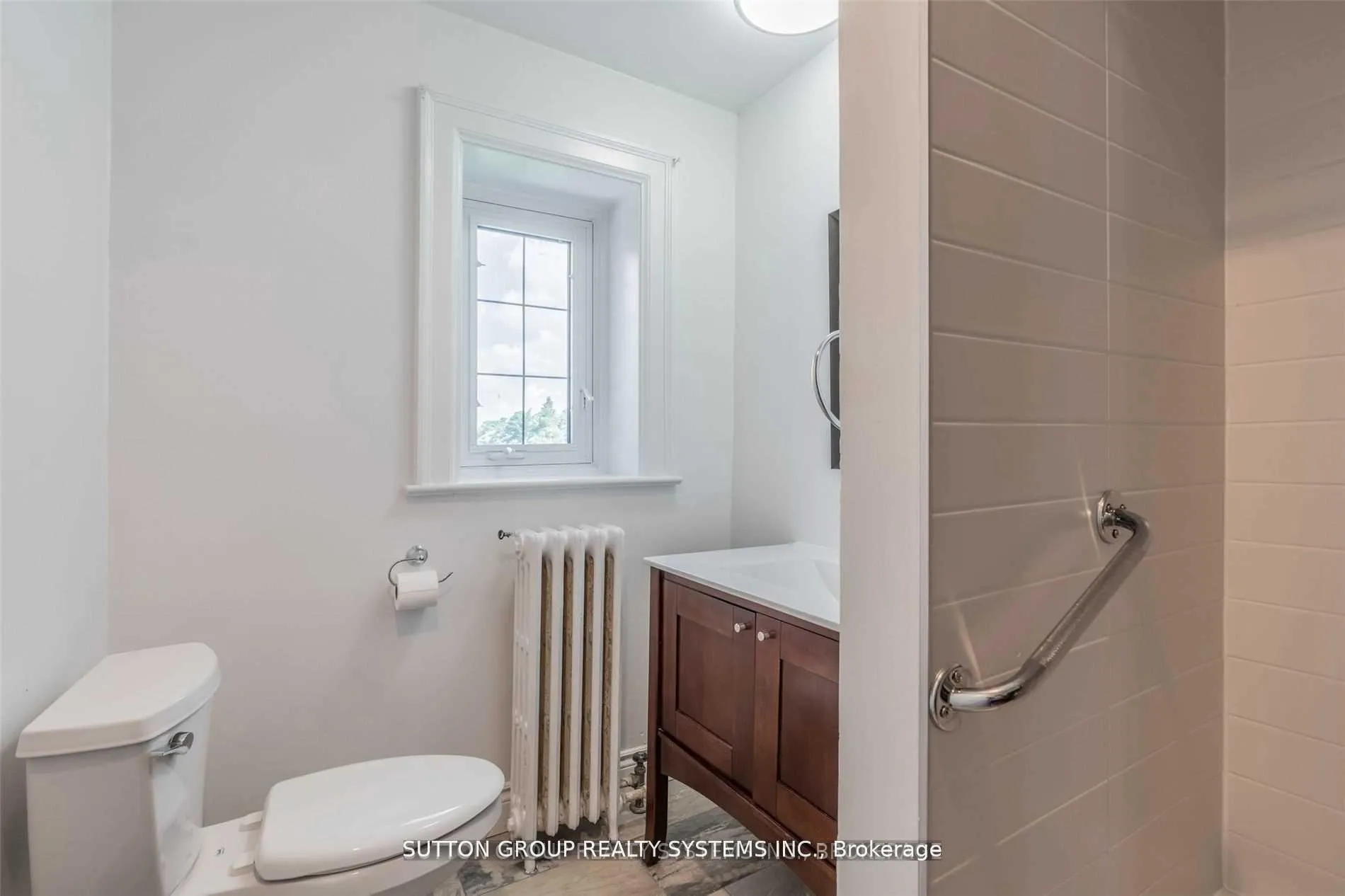 Photo 24 of 13284 Bathurst Street, King, King City — HOMEH