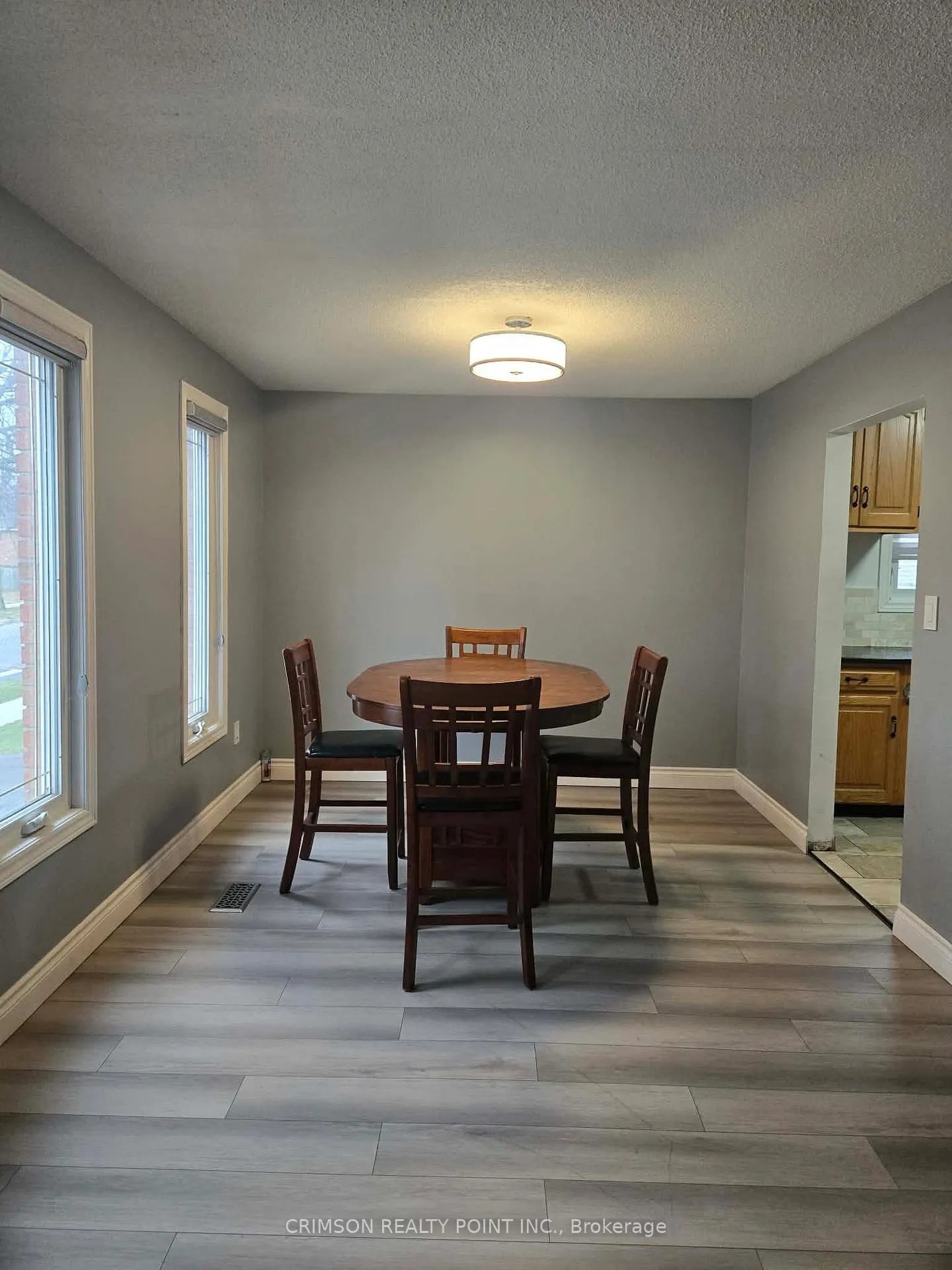 Photo 6 of 6497 Charnwood Avenue, Niagara Falls, West Wood — HOMEH