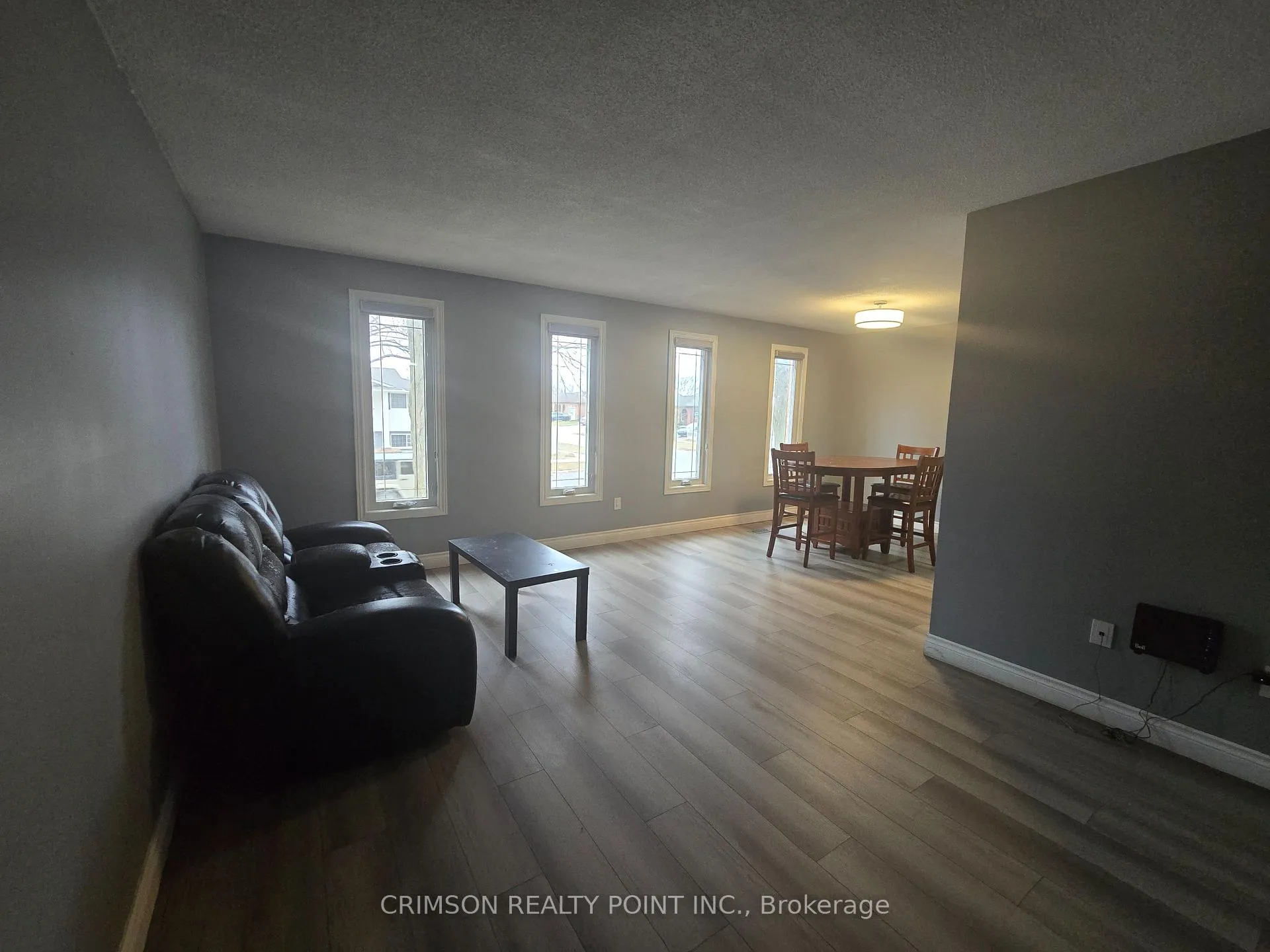 Photo 7 of 6497 Charnwood Avenue, Niagara Falls, West Wood — HOMEH
