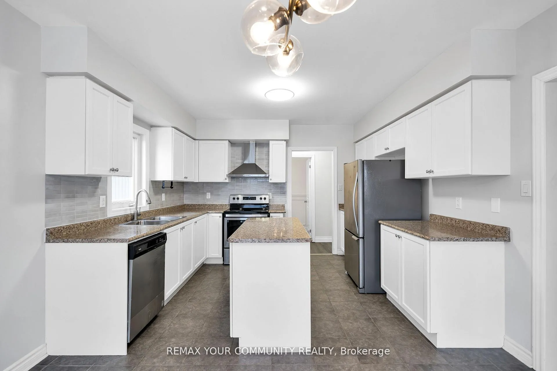 Photo 9 of 17 Adanac Drive, Whitby, Blue Grass Meadows — HOMEH