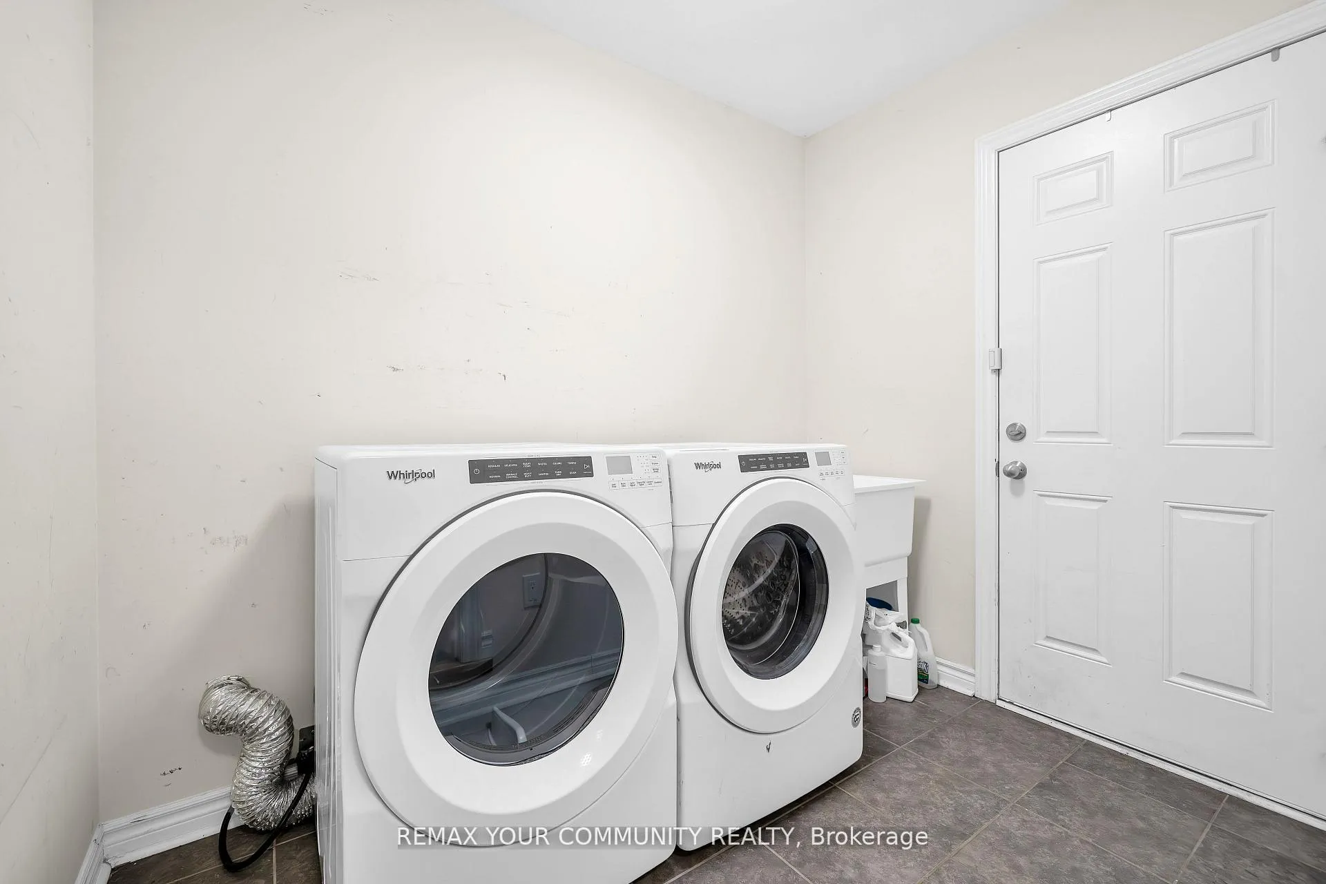 Photo 36 of 17 Adanac Drive, Whitby, Blue Grass Meadows — HOMEH