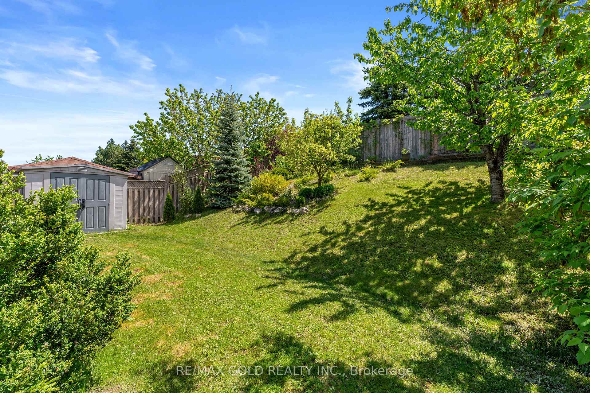 Photo 44 of 36 Slipneedle Street, Brampton, Gore Industrial North — HOMEH
