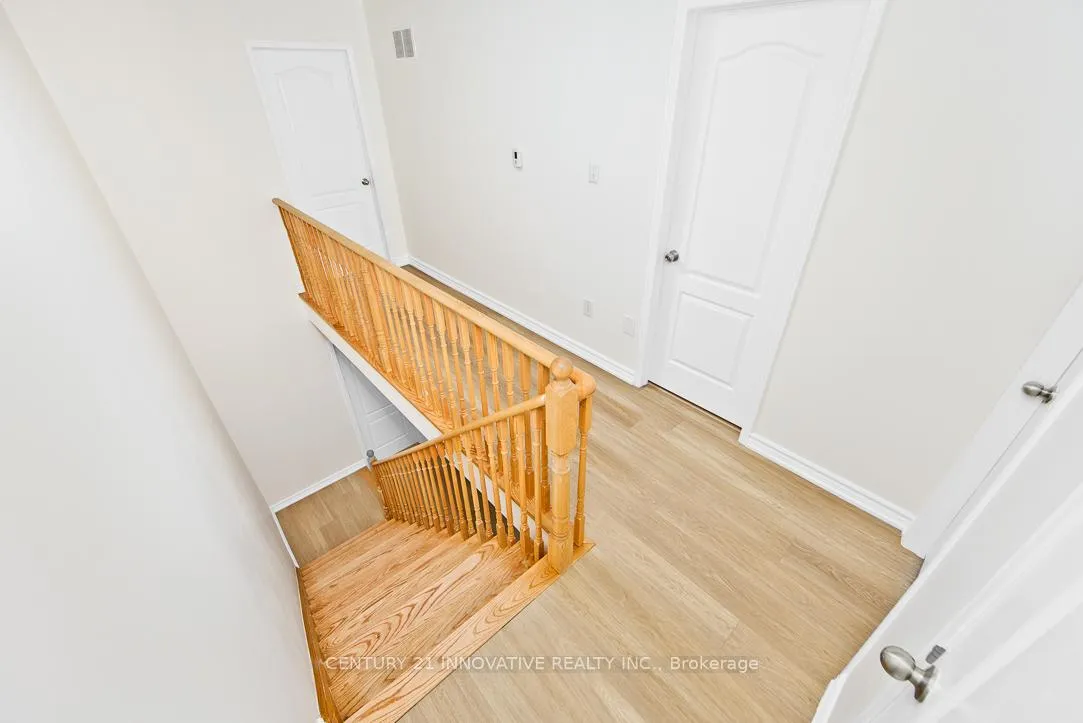 Photo 14 of 2480 rosedrop Path, Oshawa, Windfields — HOMEH