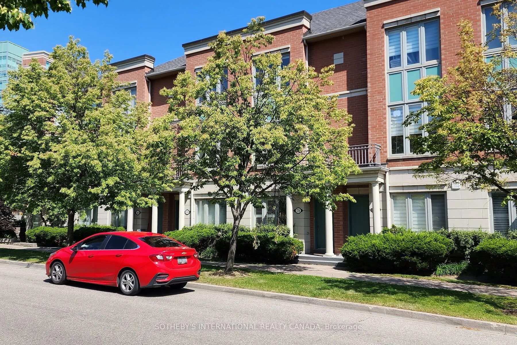 Photo 1 of 70 Suncrest Boulevard, Markham, Commerce Valley — HOMEH