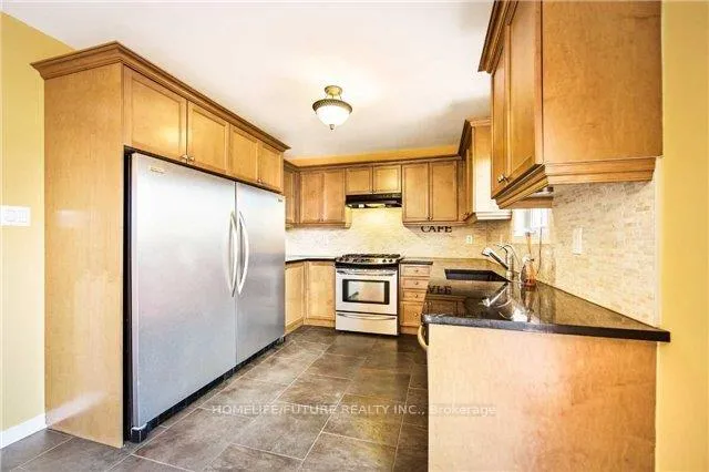 Photo 6 of Unit Main, 49 Feint Drive, Ajax, Northwest Ajax — HOMEH