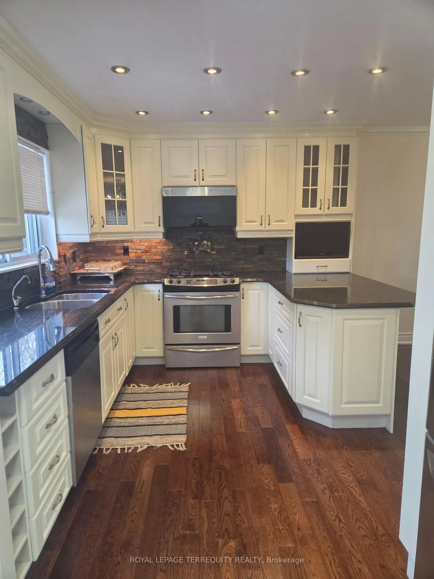 Photo 2 of 32 Randall Drive, Ajax, Central West — HOMEH