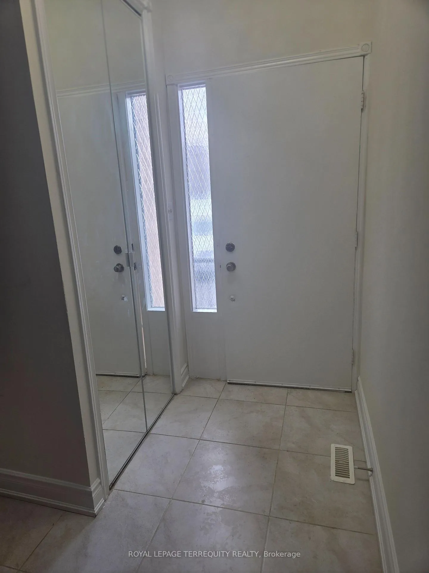 Photo 18 of 32 Randall Drive, Ajax, Central West — HOMEH