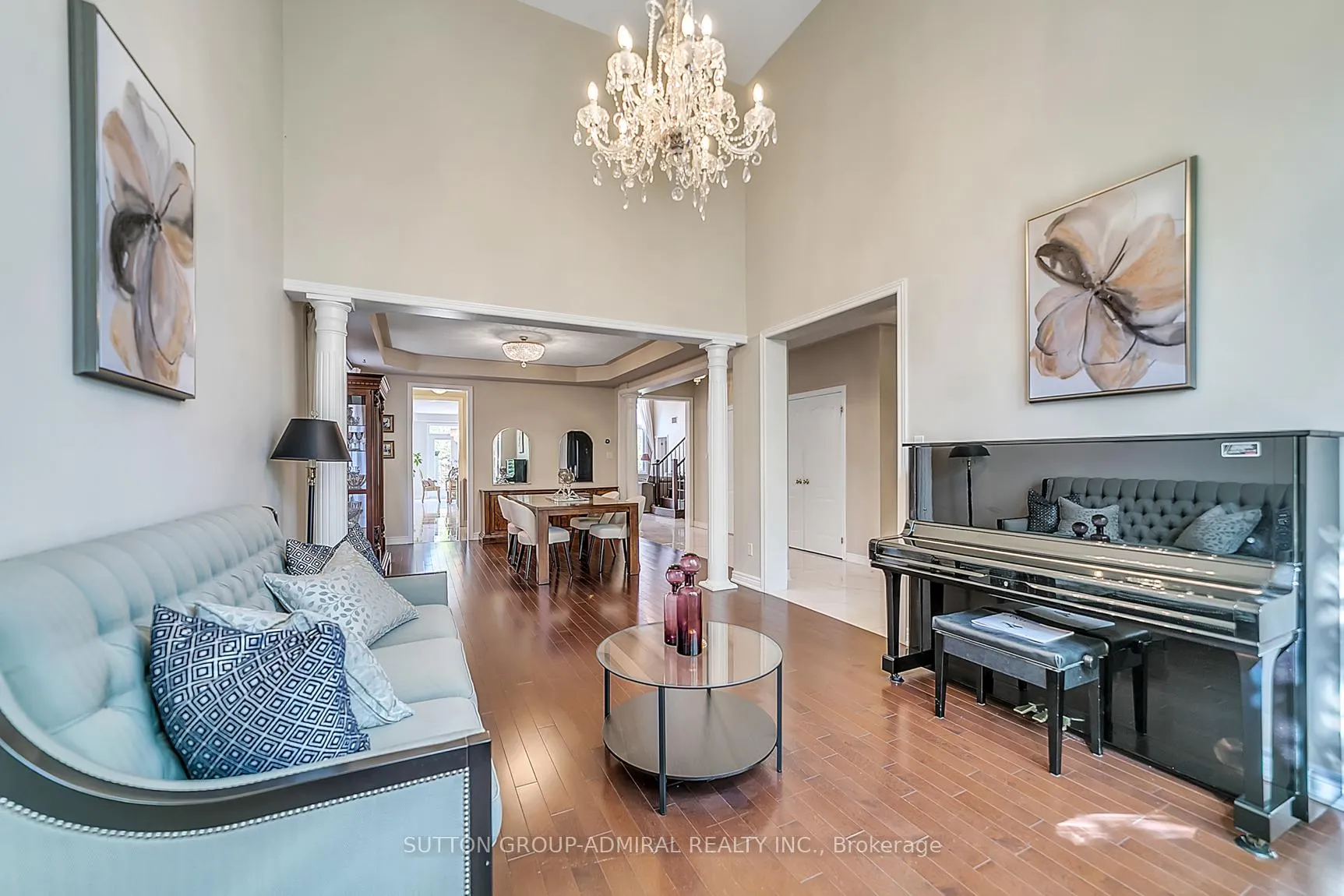 Photo 8 of 472 Cunningham Drive, Vaughan, Maple — HOMEH