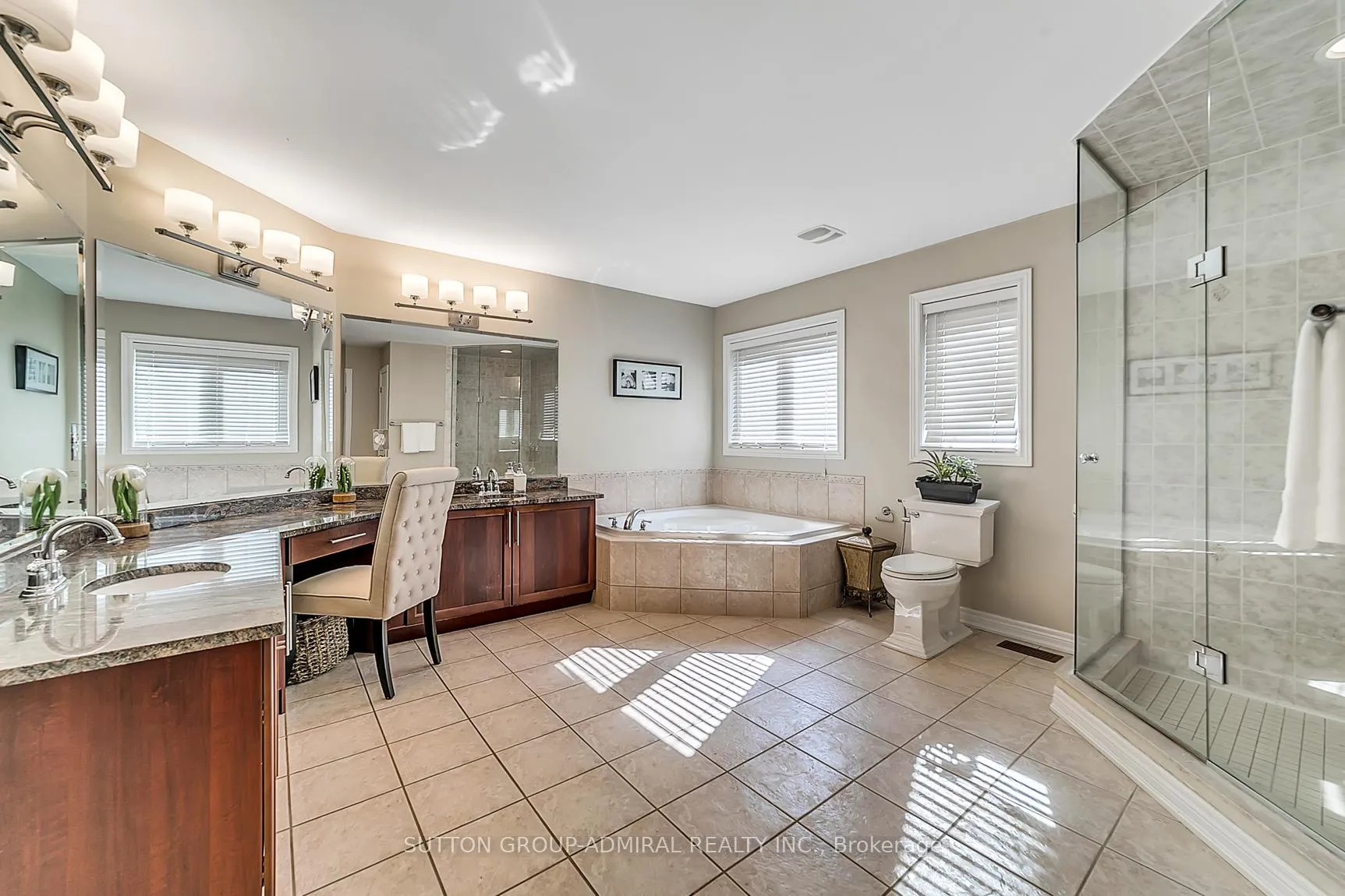 Photo 27 of 472 Cunningham Drive, Vaughan, Maple — HOMEH