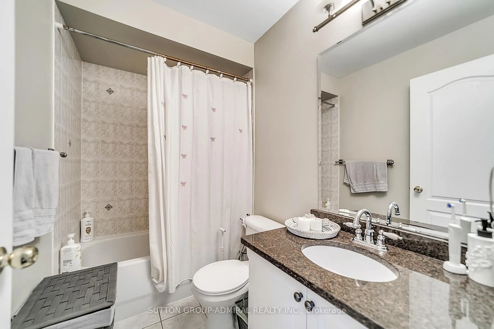 Photo 29 of 472 Cunningham Drive, Vaughan, Maple — HOMEH