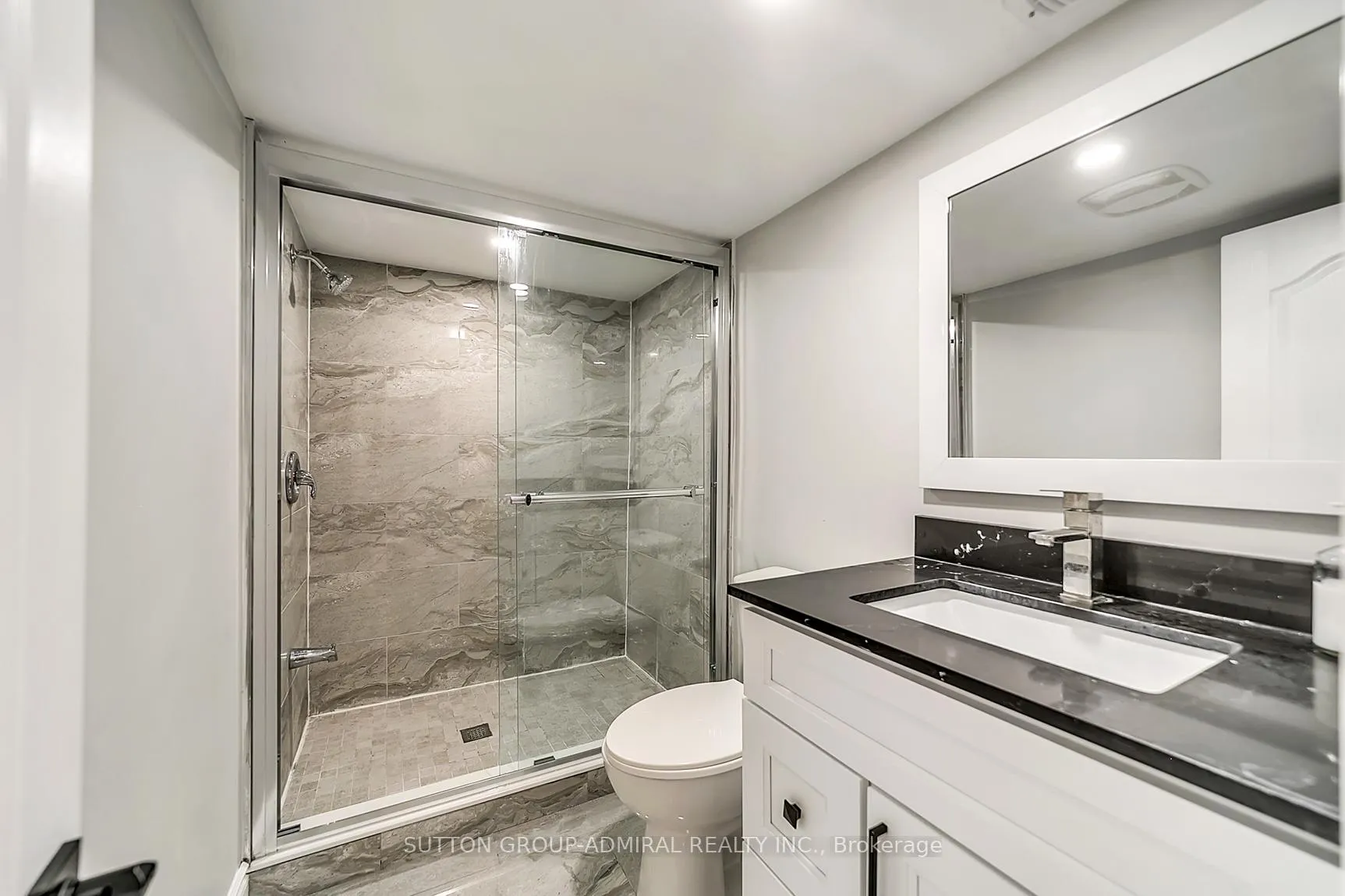 Photo 36 of 472 Cunningham Drive, Vaughan, Maple — HOMEH
