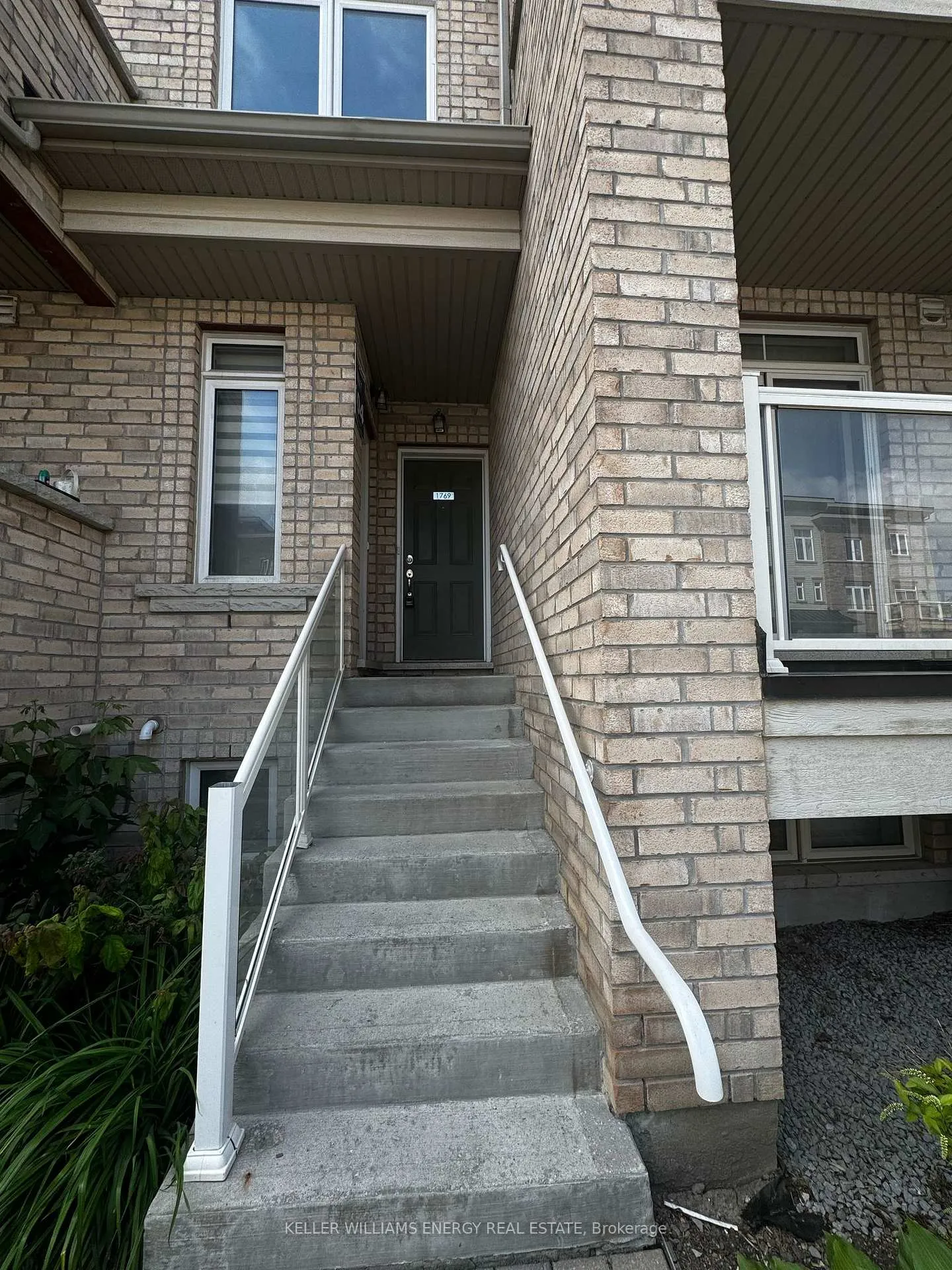Photo 2 of 1769 Rex Heath Drive, Pickering, Duffin Heights — HOMEH