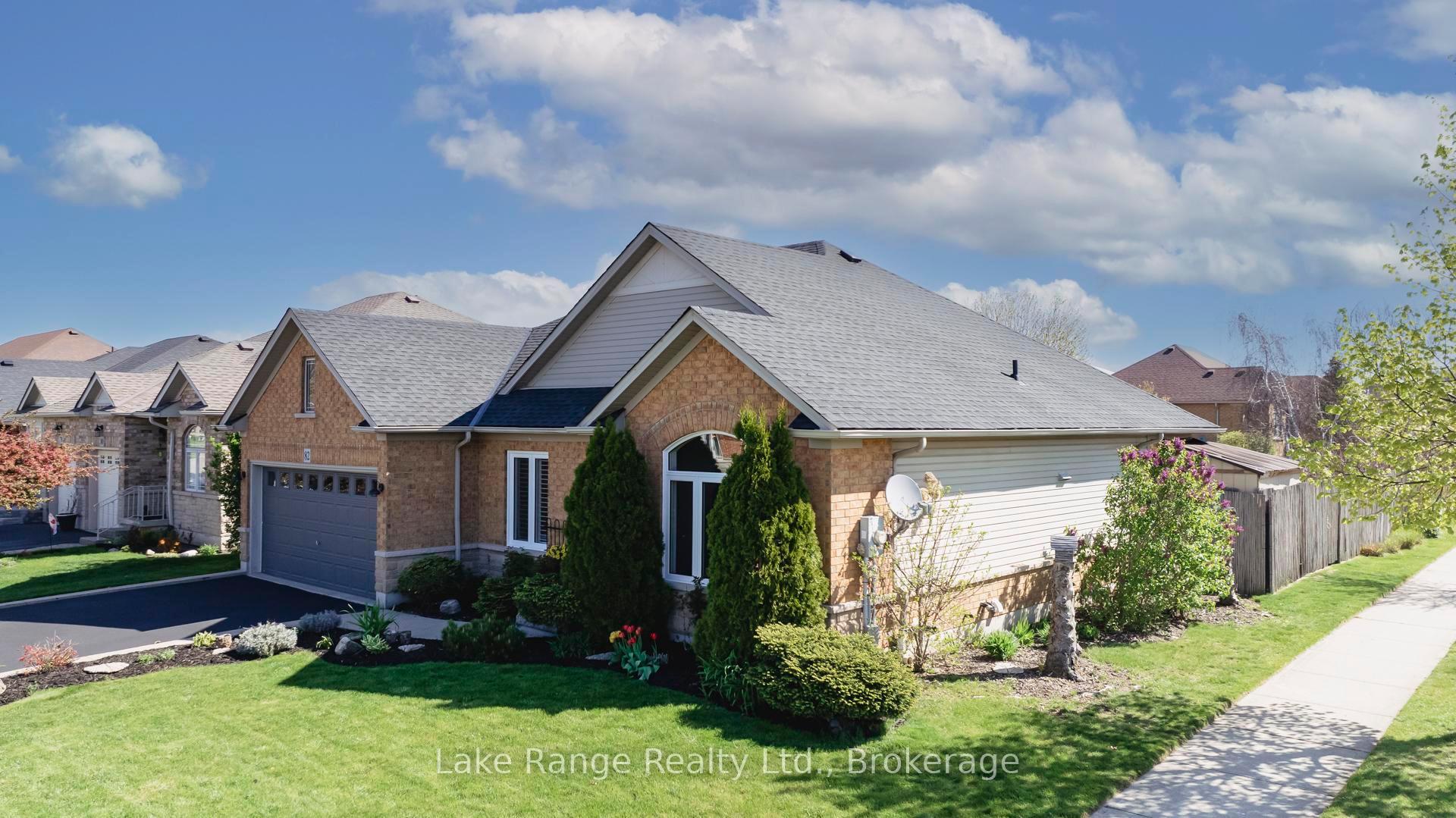 Photo 2 of 82 Savannah Ridge Drive, Brant, Paris — HOMEH