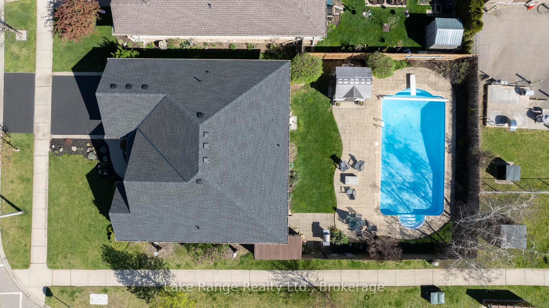 Photo 4 of 82 Savannah Ridge Drive, Brant, Paris — HOMEH