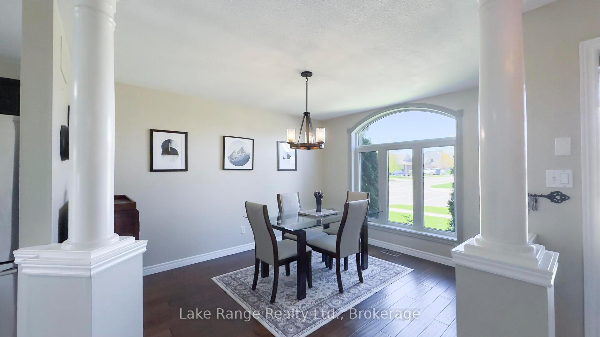 Photo 9 of 82 Savannah Ridge Drive, Brant, Paris — HOMEH