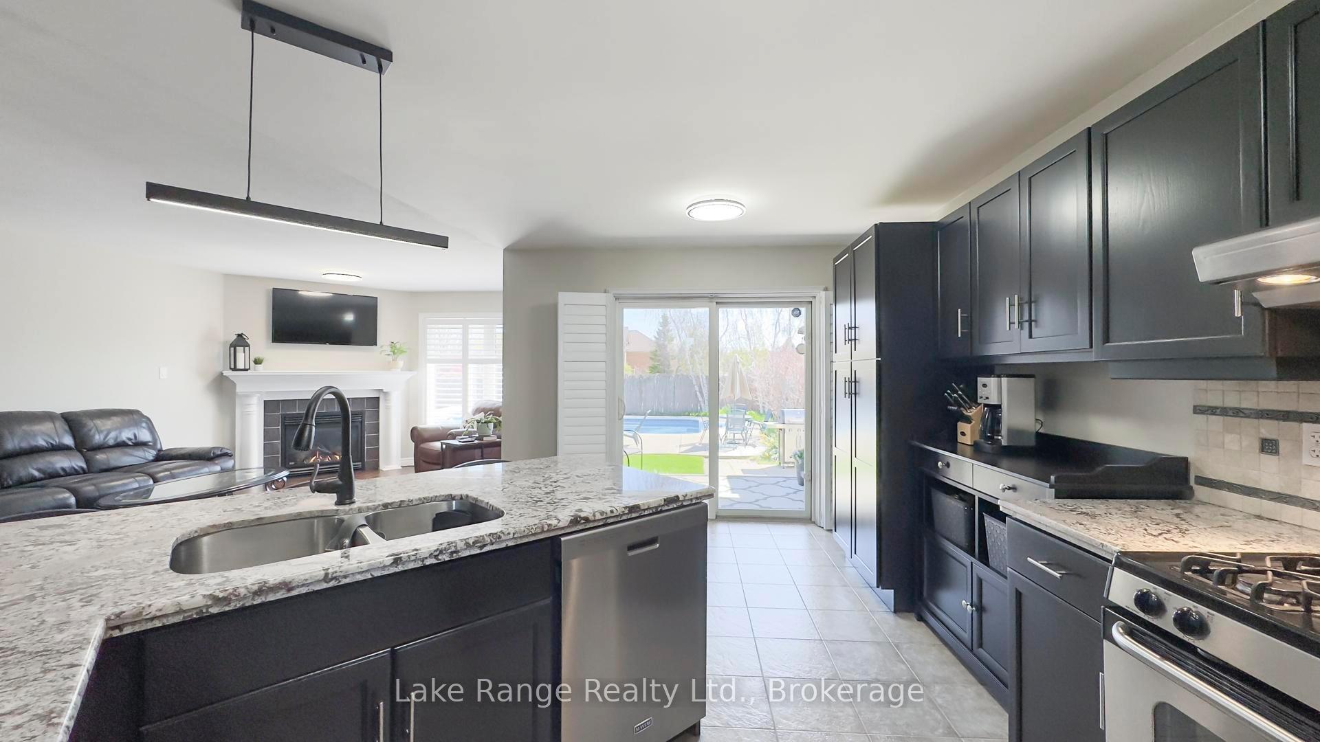 Photo 11 of 82 Savannah Ridge Drive, Brant, Paris — HOMEH