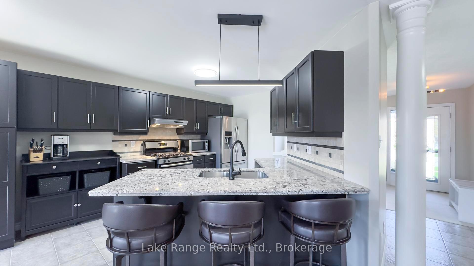 Photo 12 of 82 Savannah Ridge Drive, Brant, Paris — HOMEH