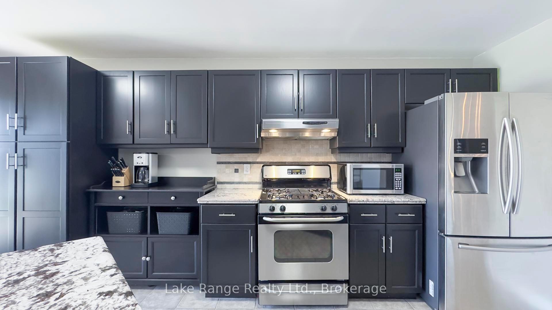 Photo 13 of 82 Savannah Ridge Drive, Brant, Paris — HOMEH