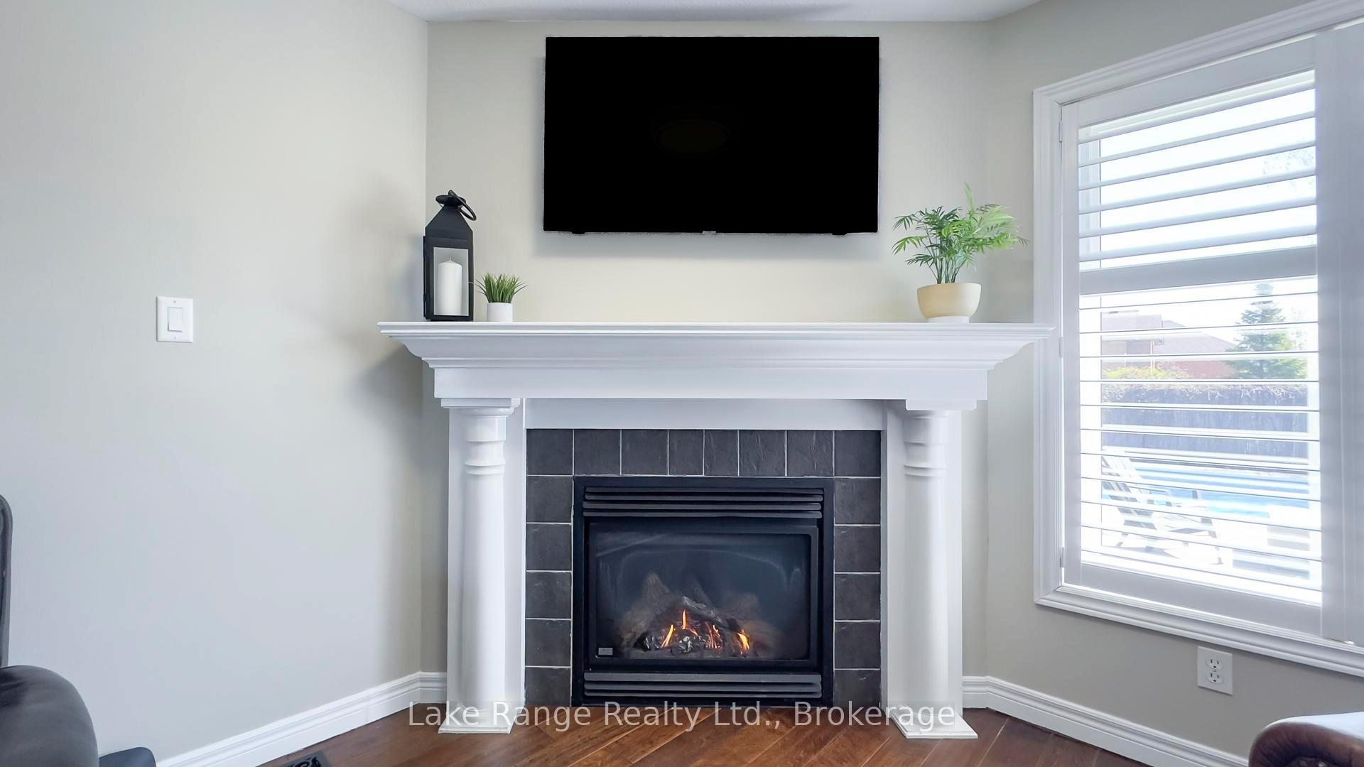 Photo 15 of 82 Savannah Ridge Drive, Brant, Paris — HOMEH