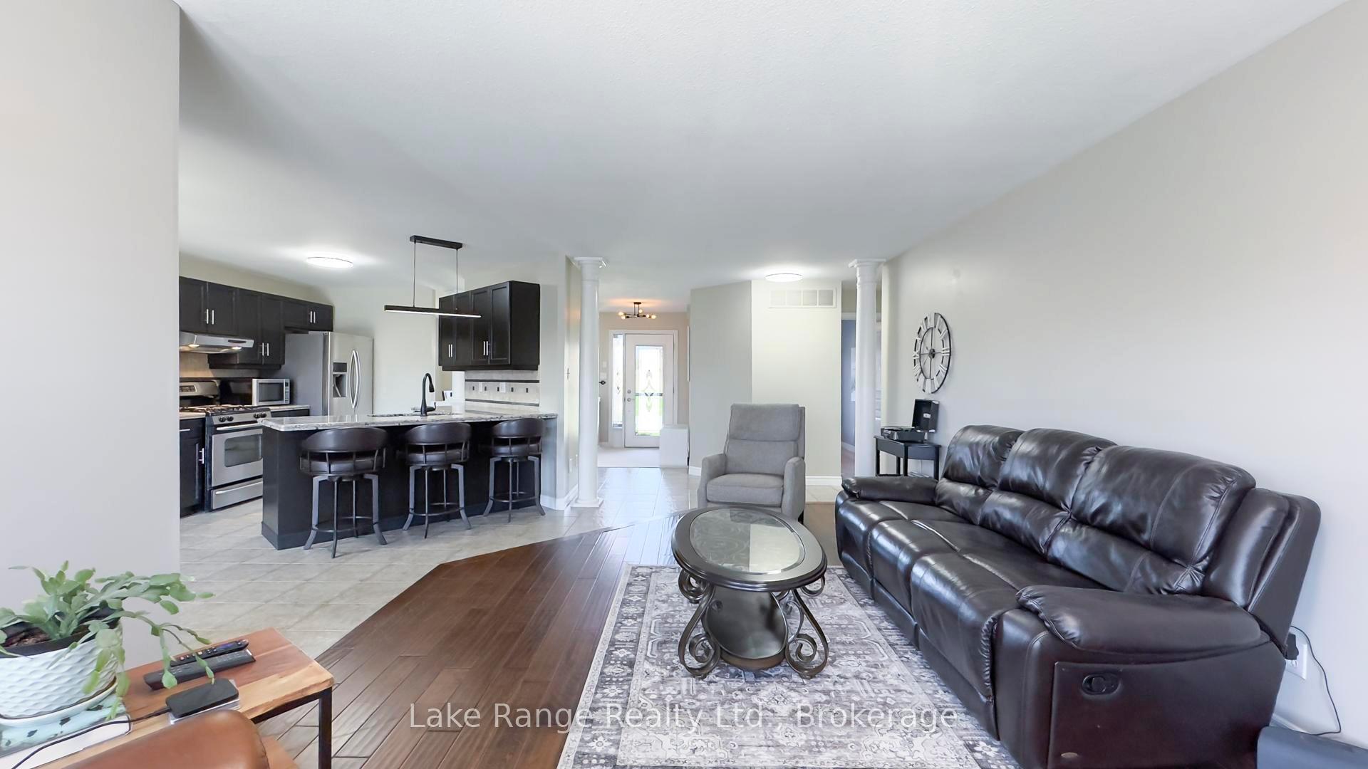 Photo 16 of 82 Savannah Ridge Drive, Brant, Paris — HOMEH