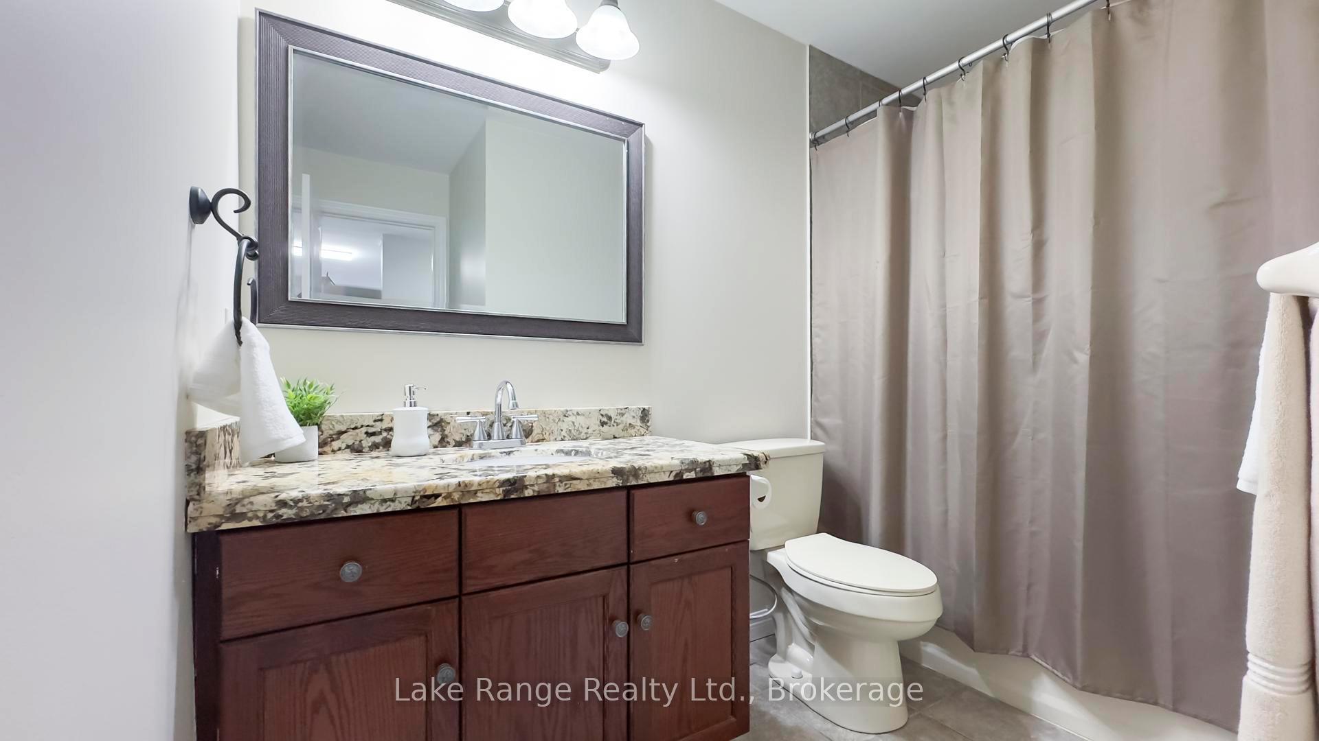Photo 18 of 82 Savannah Ridge Drive, Brant, Paris — HOMEH