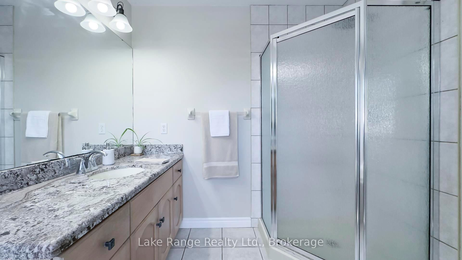 Photo 27 of 82 Savannah Ridge Drive, Brant, Paris — HOMEH