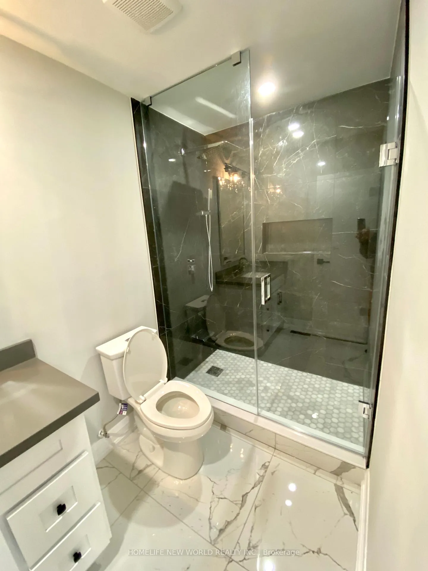 Photo 8 of 96 Dairis Crescent, Markham, Milliken Mills East — HOMEH