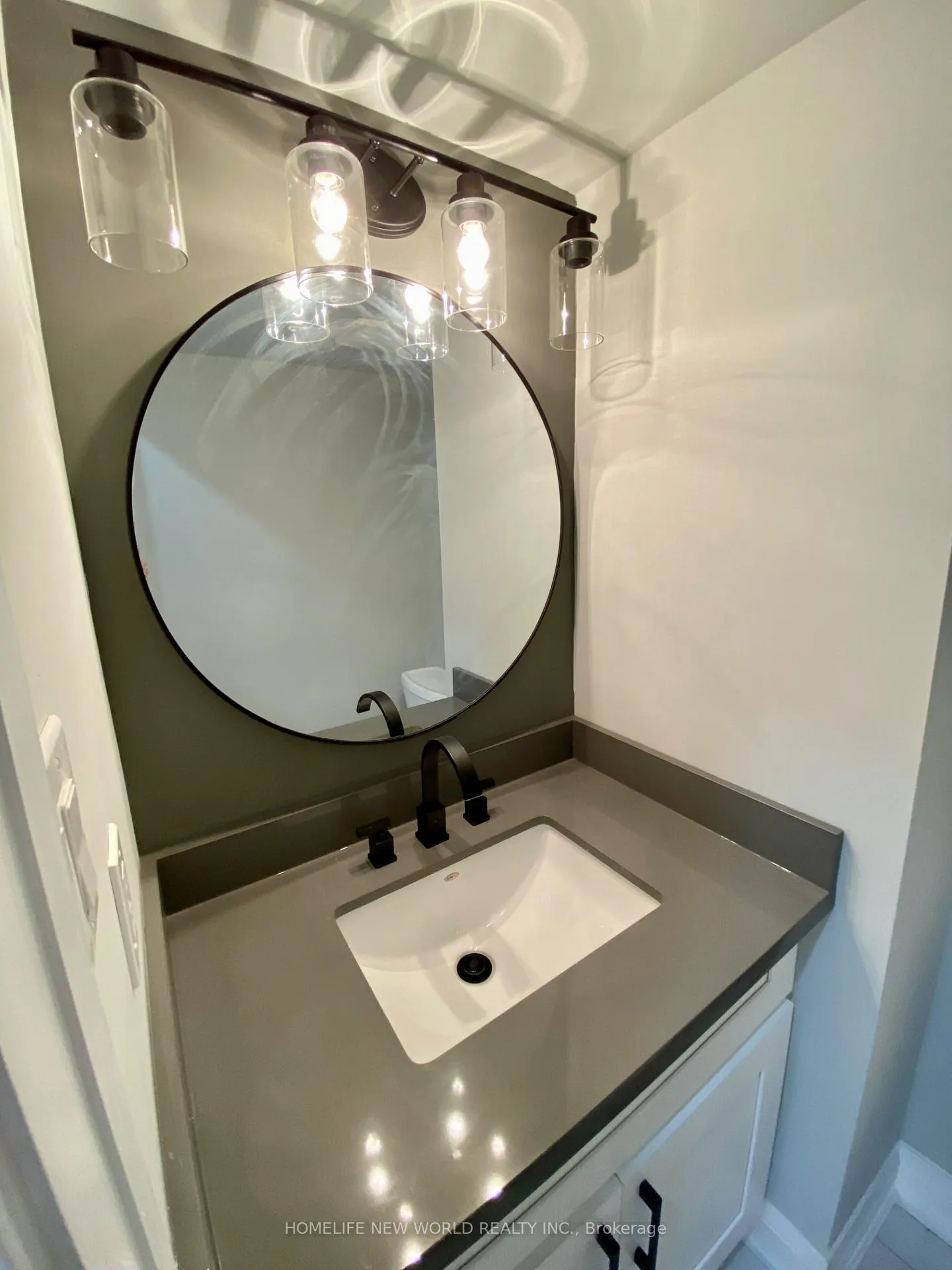 Photo 10 of 96 Dairis Crescent, Markham, Milliken Mills East — HOMEH