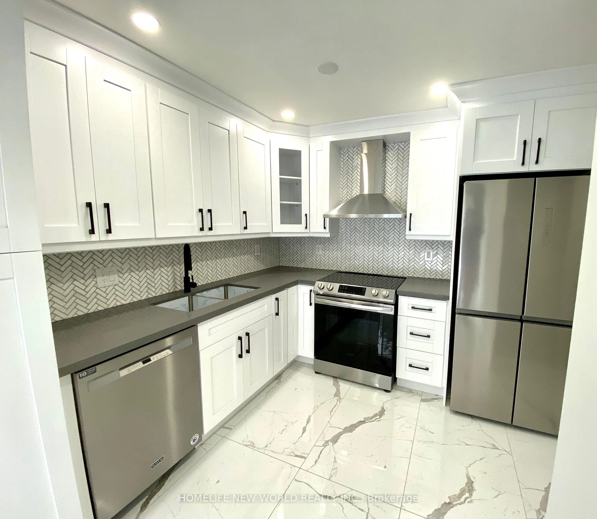 Photo 16 of 96 Dairis Crescent, Markham, Milliken Mills East — HOMEH