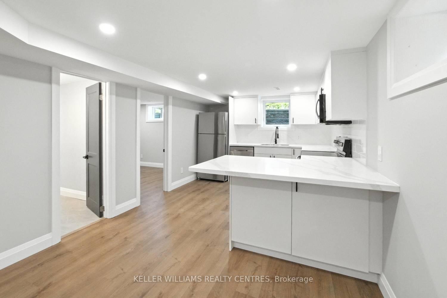 Photo 3 of Unit Lower Unit, 29 Bronte Crescent, Barrie, Letitia Heights — HOMEH