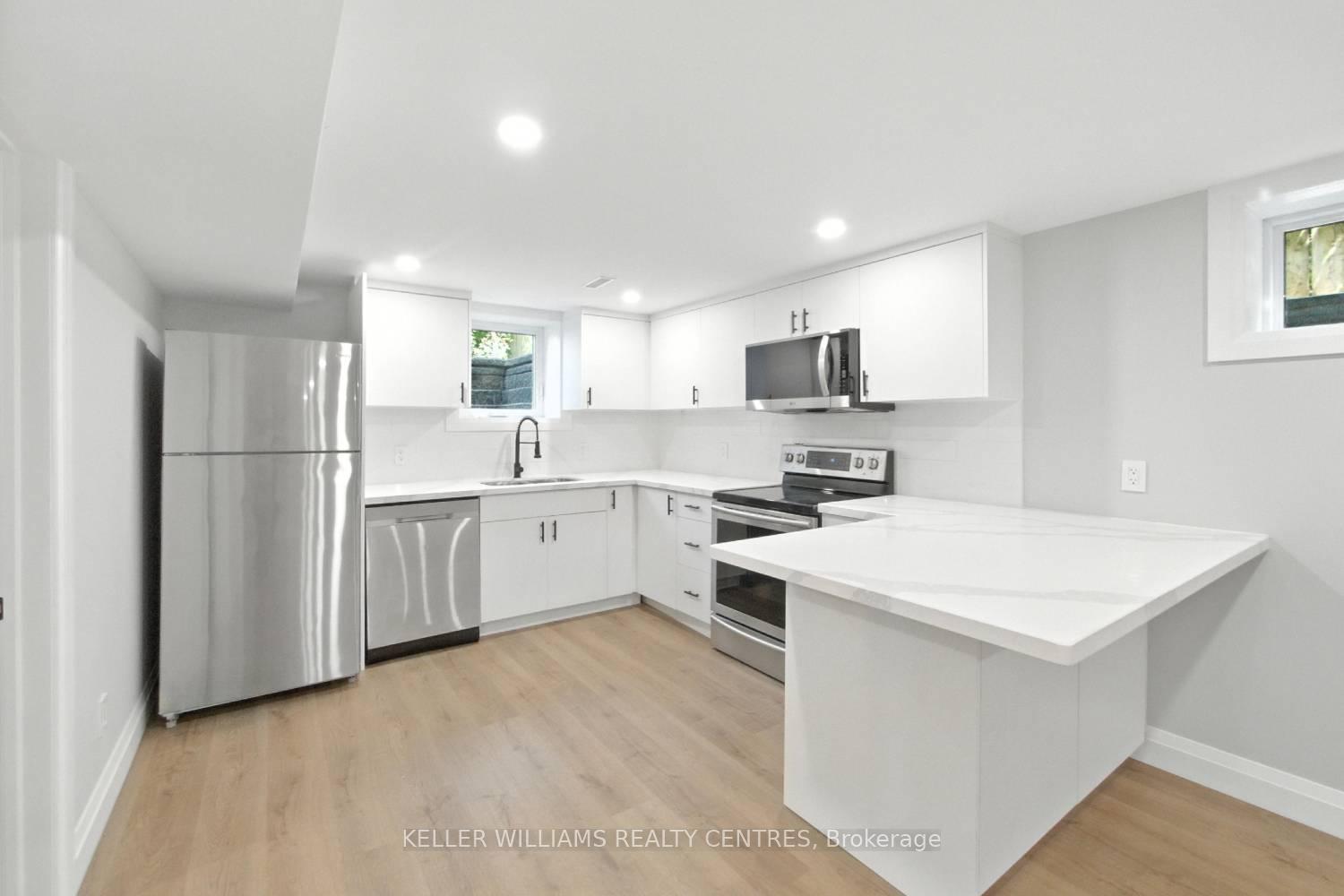 Photo 6 of Unit Lower Unit, 29 Bronte Crescent, Barrie, Letitia Heights — HOMEH