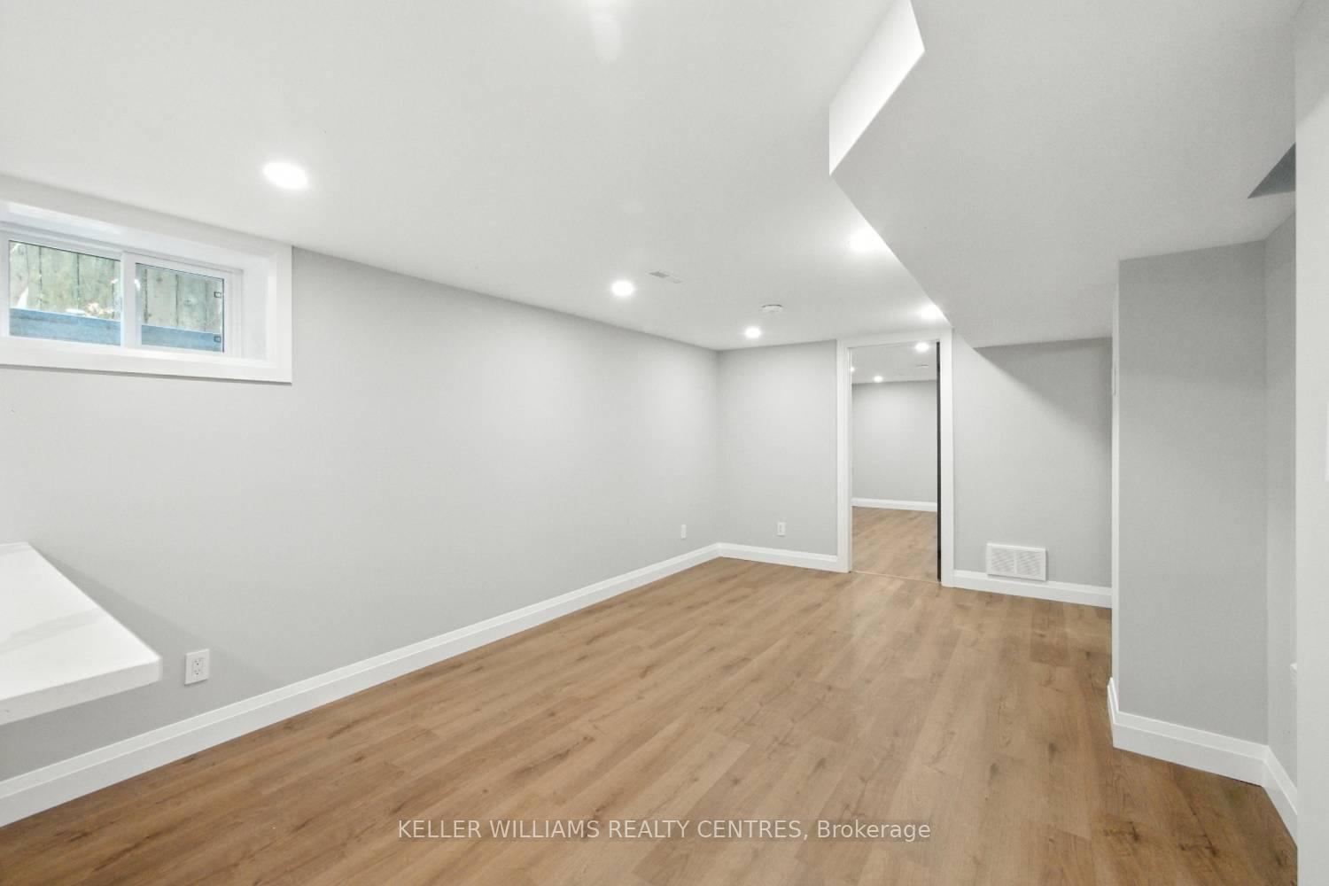Photo 7 of Unit Lower Unit, 29 Bronte Crescent, Barrie, Letitia Heights — HOMEH