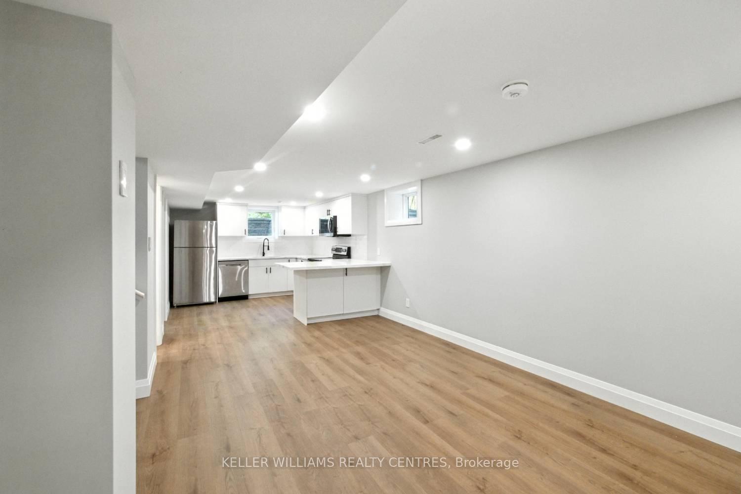 Photo 8 of Unit Lower Unit, 29 Bronte Crescent, Barrie, Letitia Heights — HOMEH