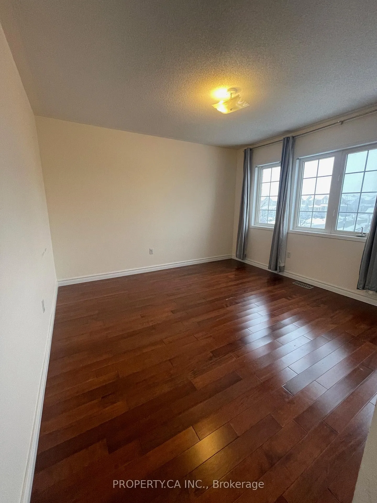 Photo 9 of 757 Castlemore Avenue, Markham, Wismer — HOMEH