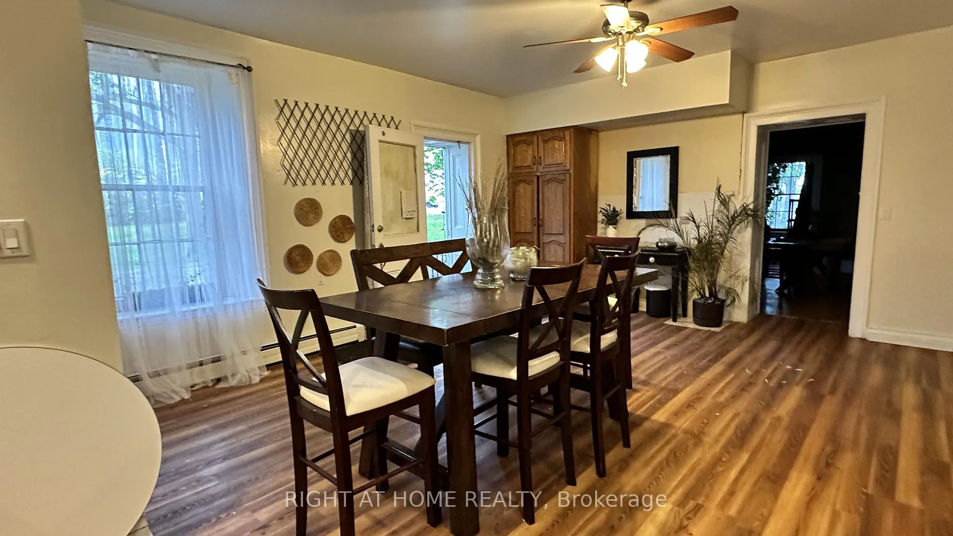 Photo 9 of 545 Dundas Street E, Hamilton, Waterdown — HOMEH