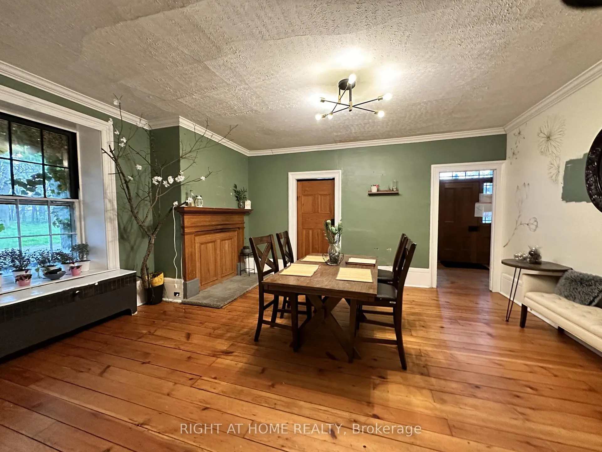 Photo 12 of 545 Dundas Street E, Hamilton, Waterdown — HOMEH